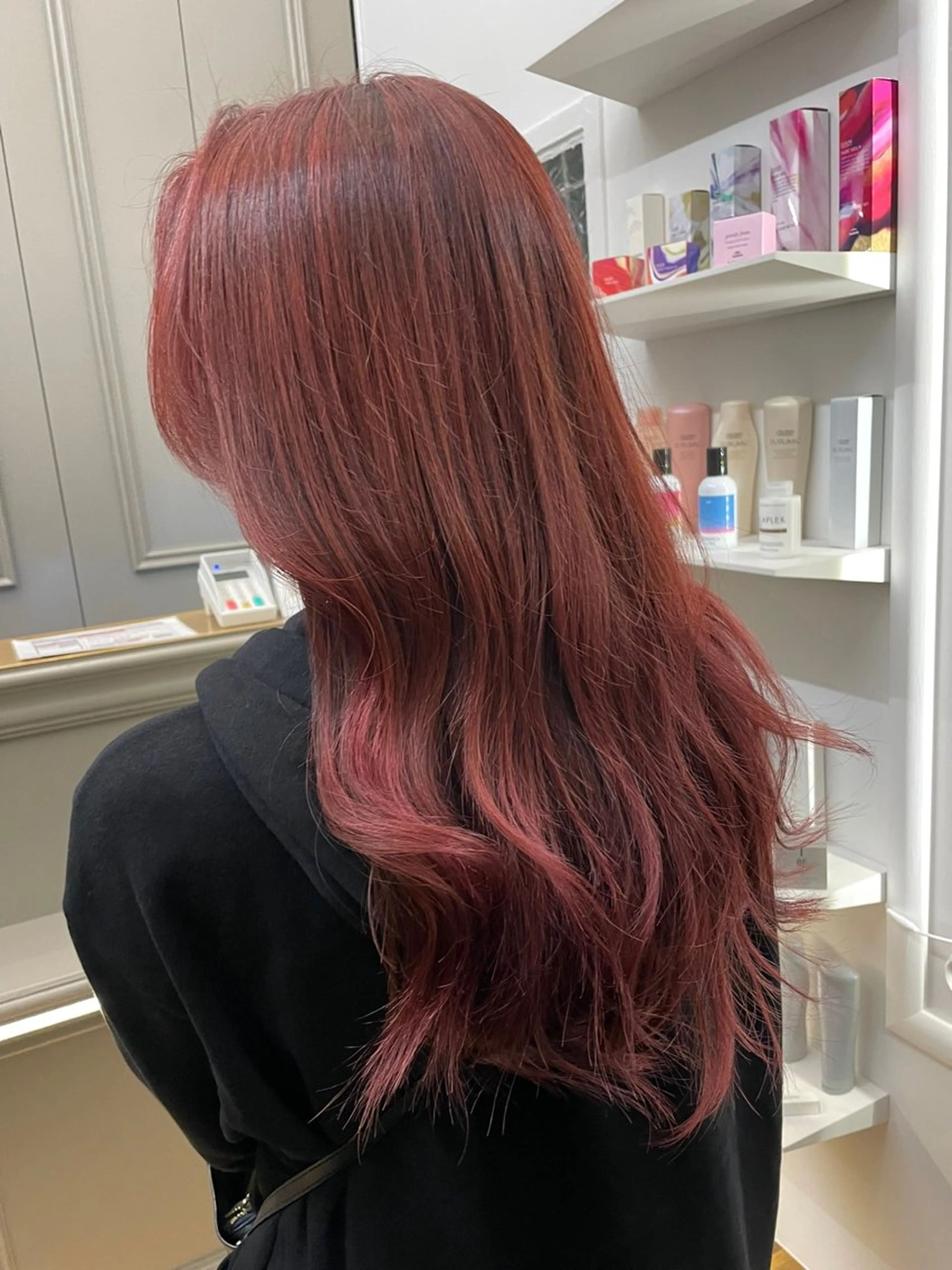 ロング カラー YUUKI/艶カラー レイヤーカットのヘアスタイル