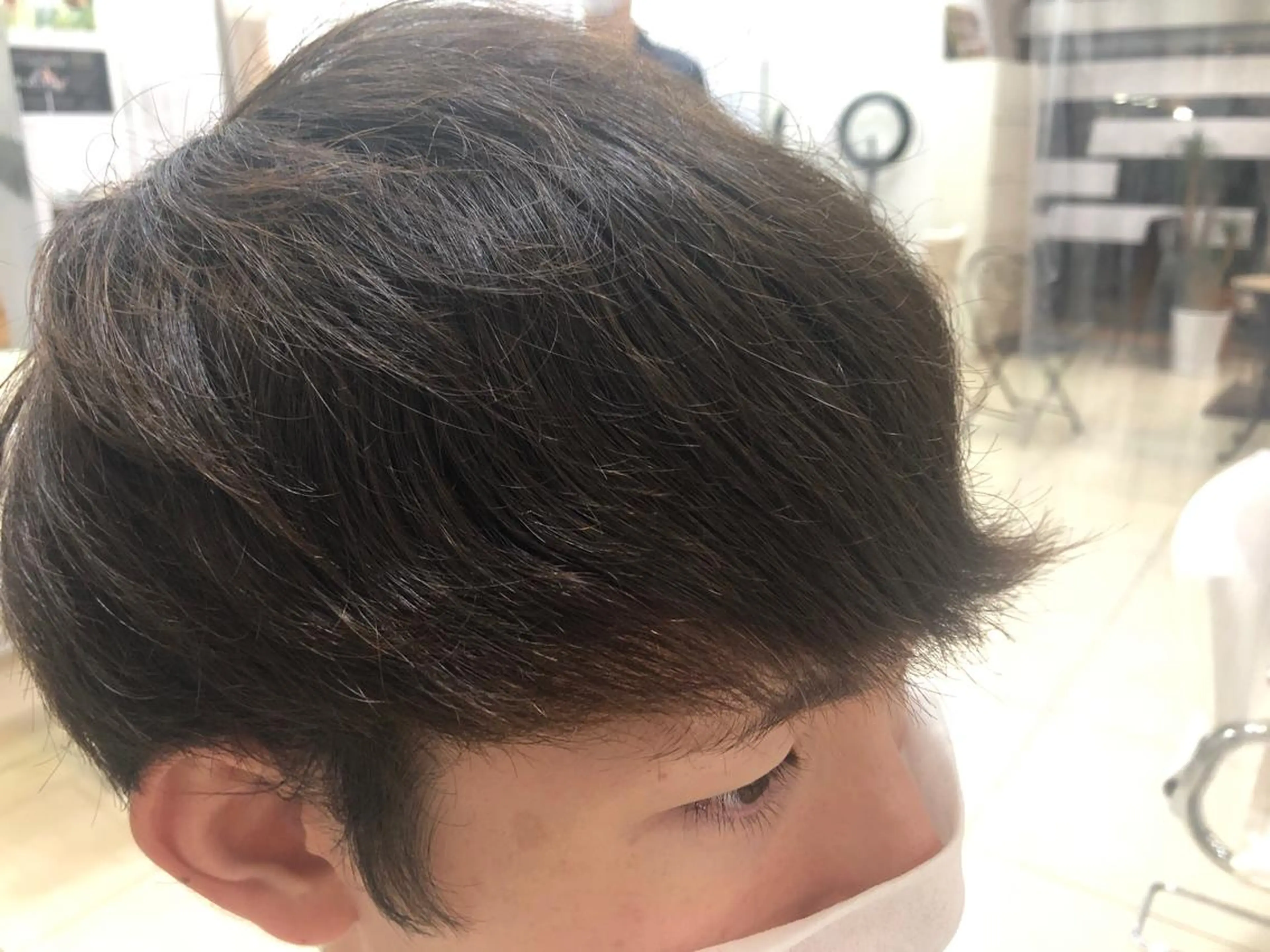 ショート メンズ マッシュ カット 縮毛矯正 カルマ・ニュアンス パーマ　須田龍世のヘアスタイル