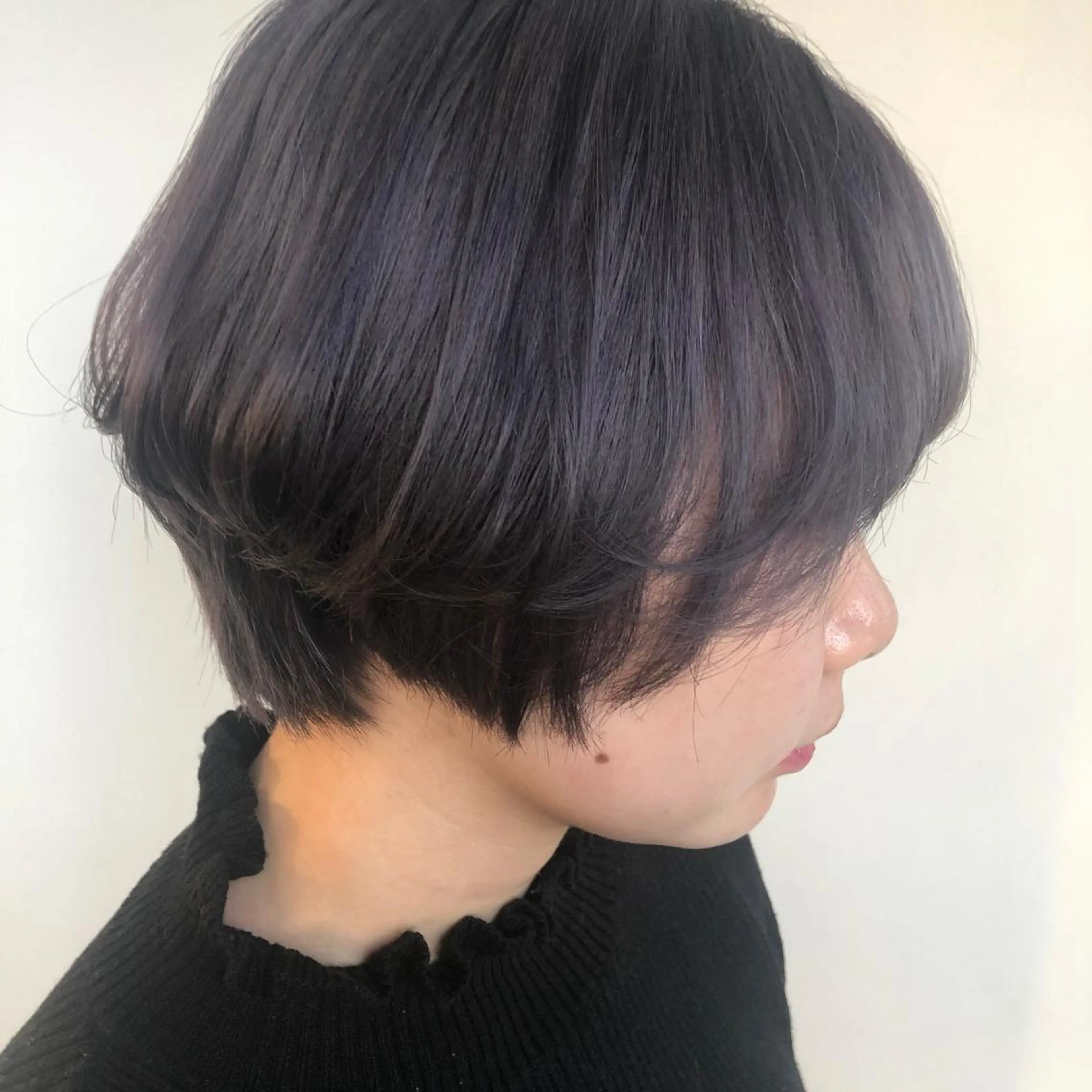 ショート カラー ブリーチ ブルーカラー ブルーラベンダー ラベンダーカラー ヘアカラー トリートメント 🌼透明感艶カラー オリーブ🌼河村咲のヘアスタイル