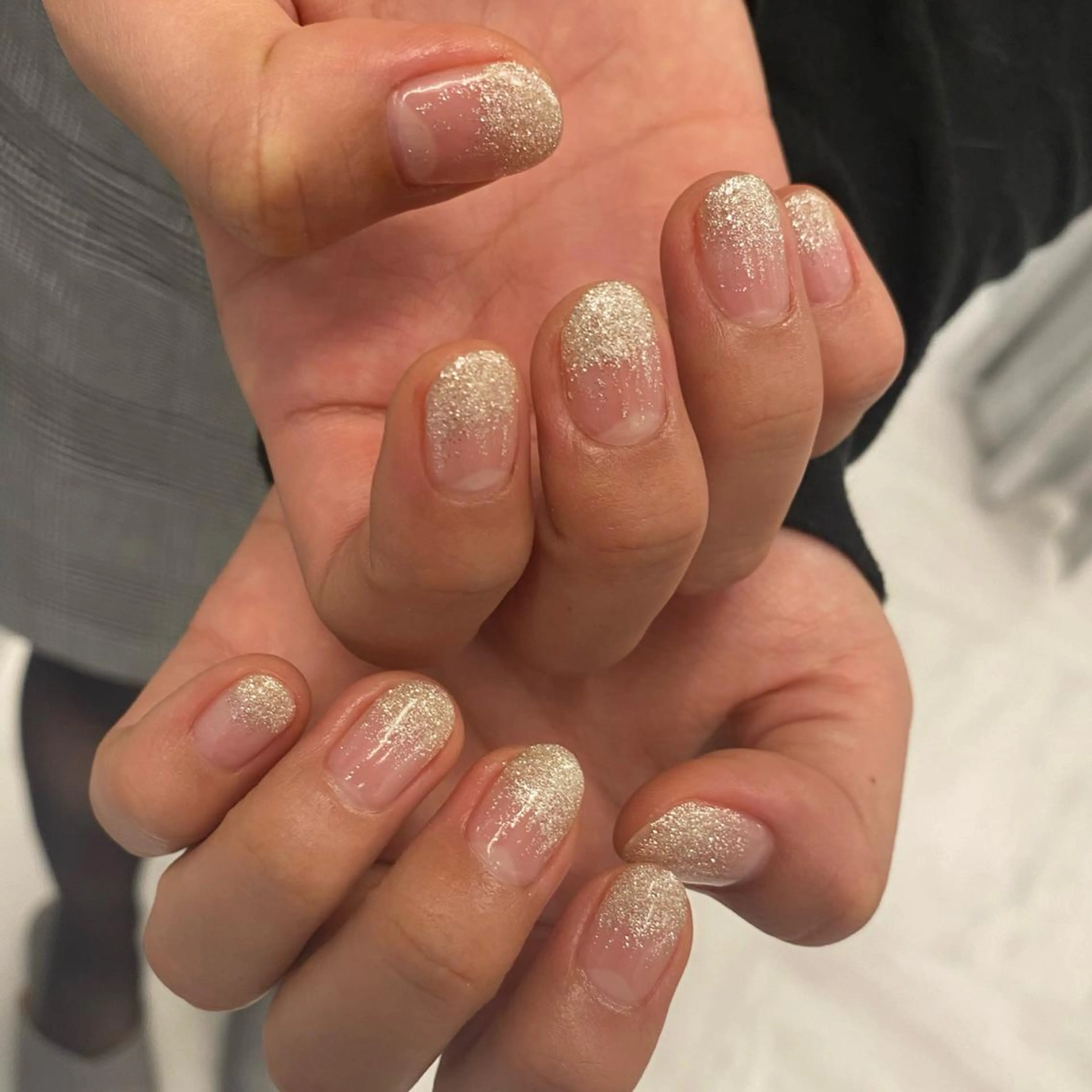 ネイル グラデーション キラキラネイル ラメ(グリッター) ラメグラデーション シルバー 🪽fein.🪽 eye&nail💞のマツエク・マツパデザイン