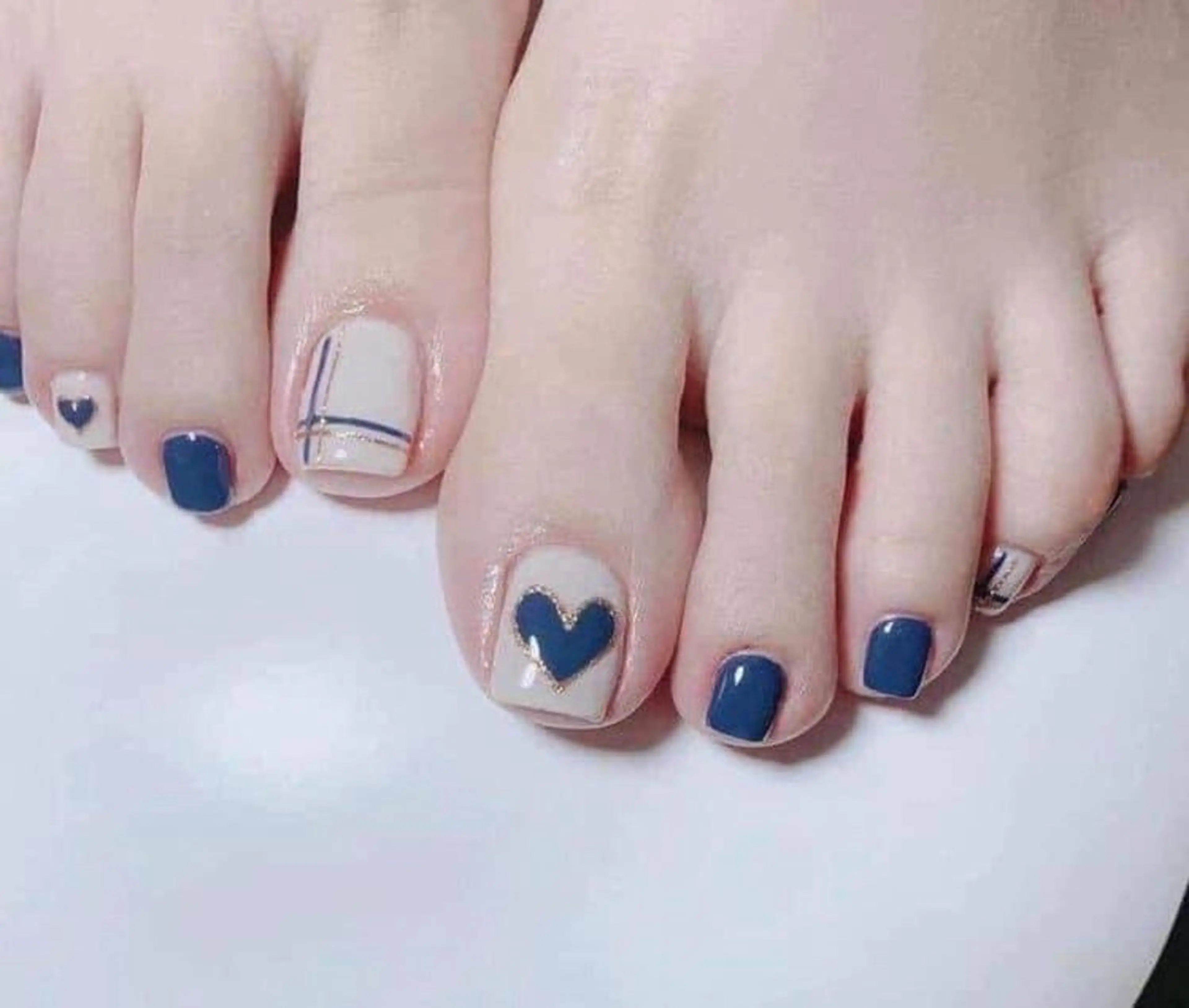 ネイル フットネイル RosyBeauty Salon所属・RosyBeauty Salonのネイルデザイン