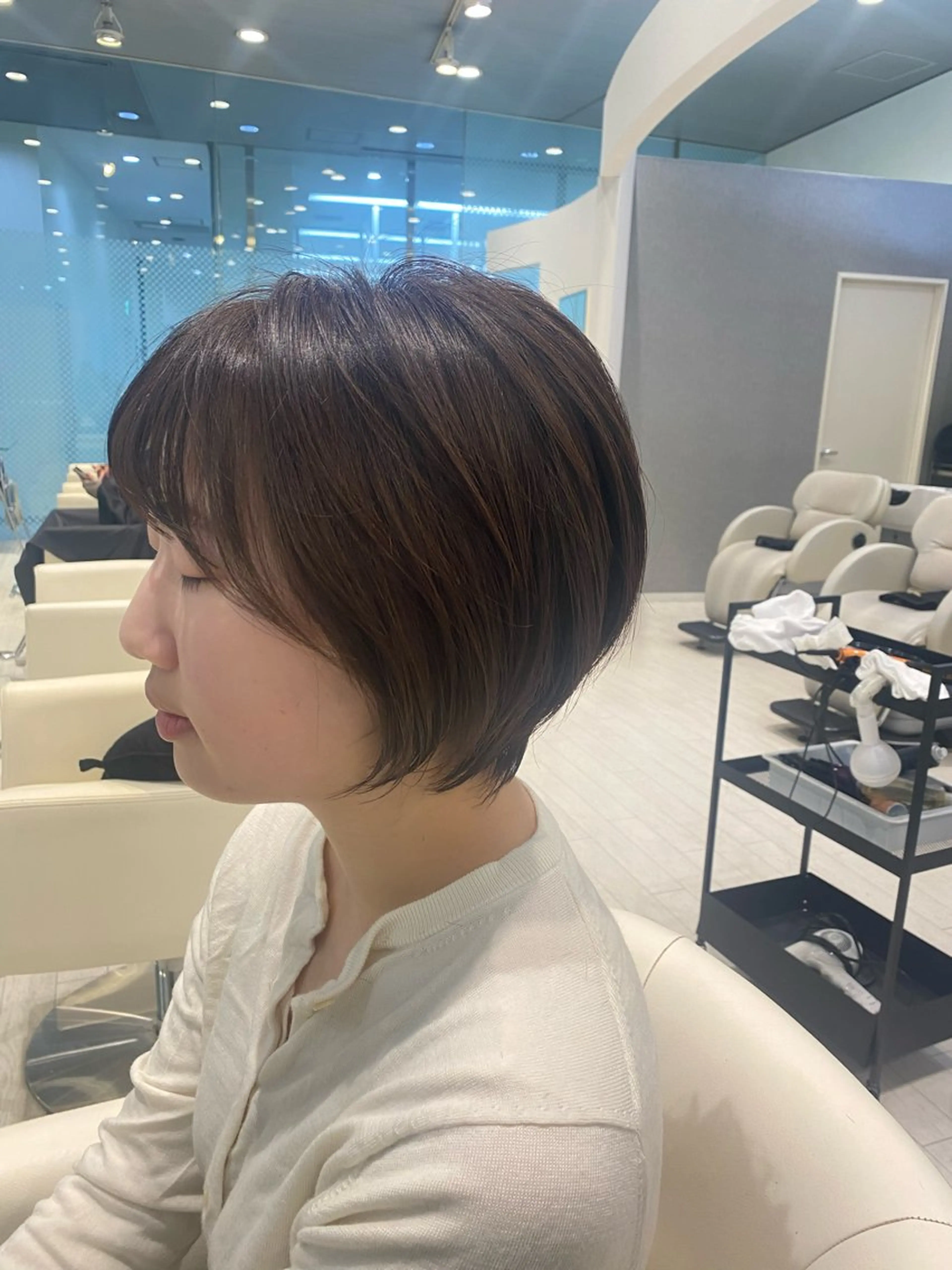 ショート カラー パーマ 鈴木 真悠のヘアスタイル
