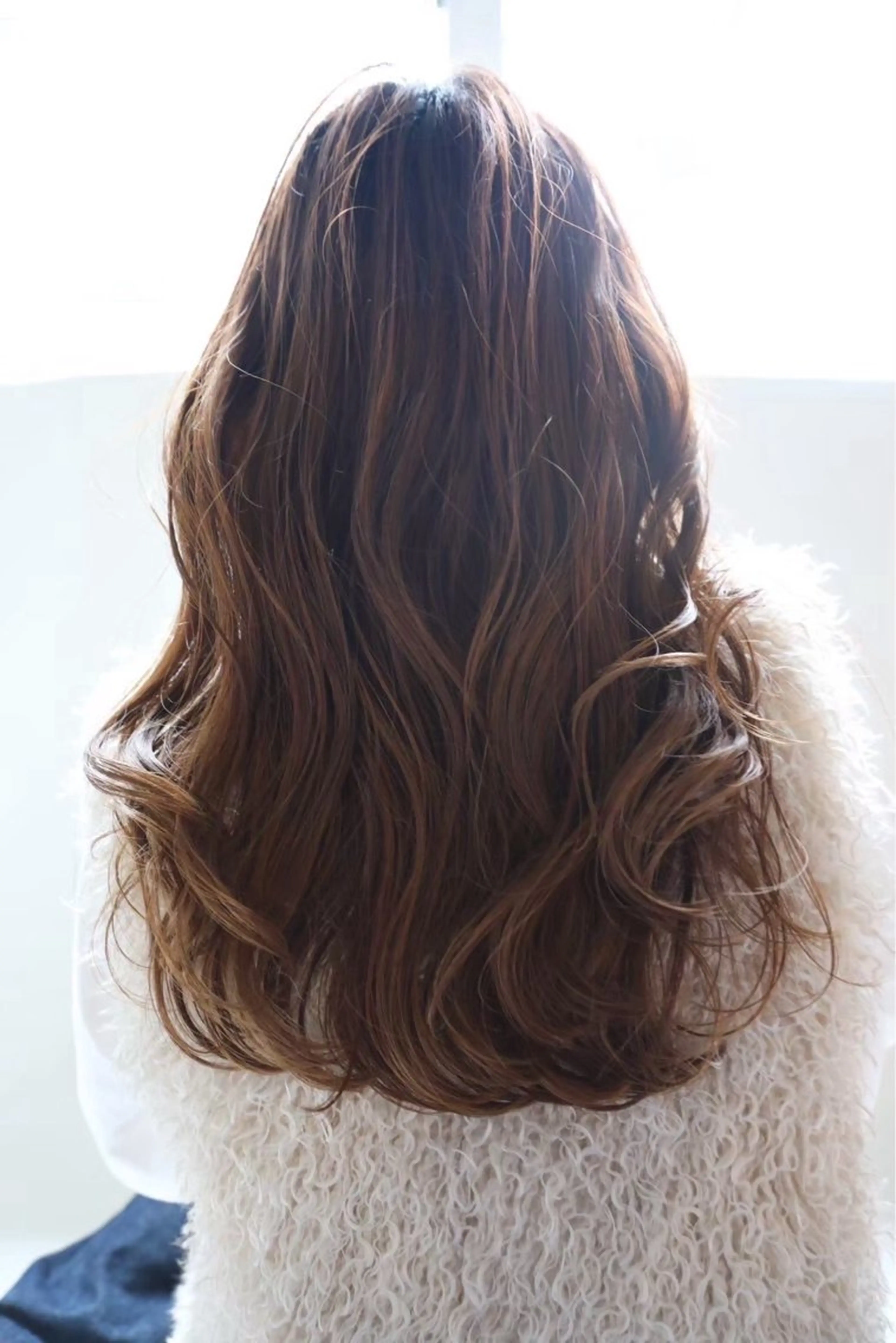 ロング TOMO ~ blanc ~のヘアスタイル