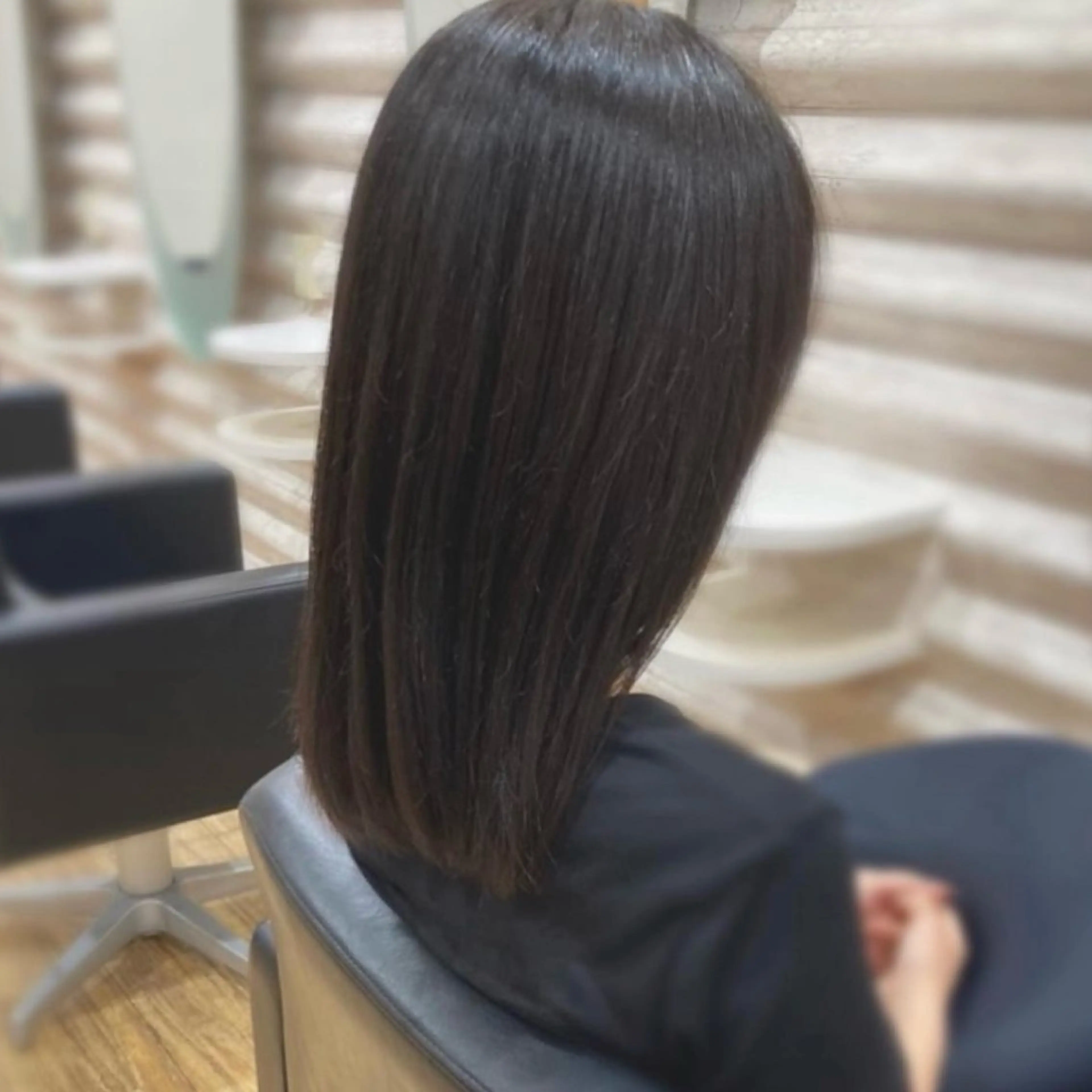 セミロング カラー 髪質改善 トリートメント カラーダメージが艶々 『ケア特化店』KONのヘアスタイル