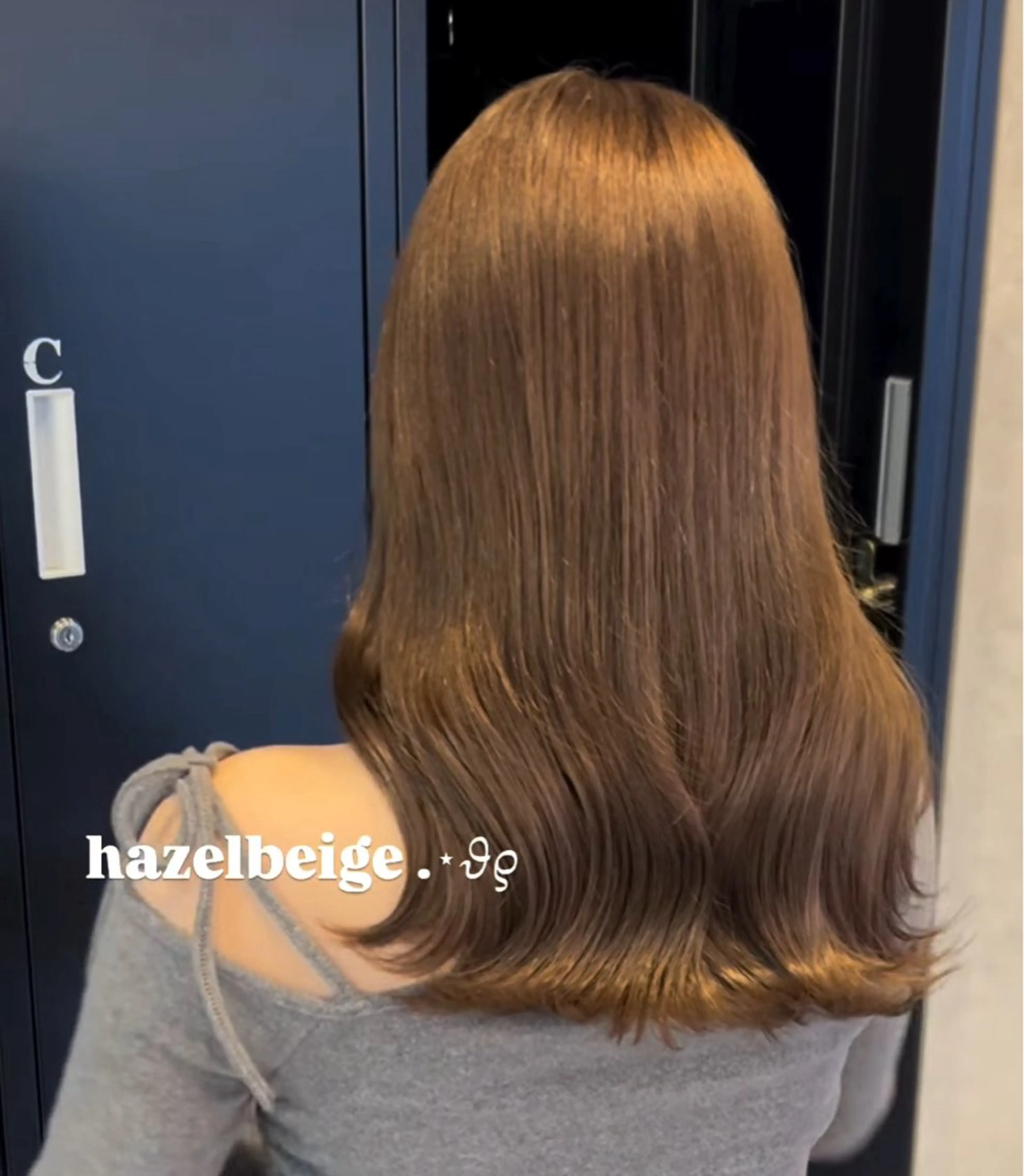 セミロング ヘアカラー Grandoll Ralis店のヘアスタイル