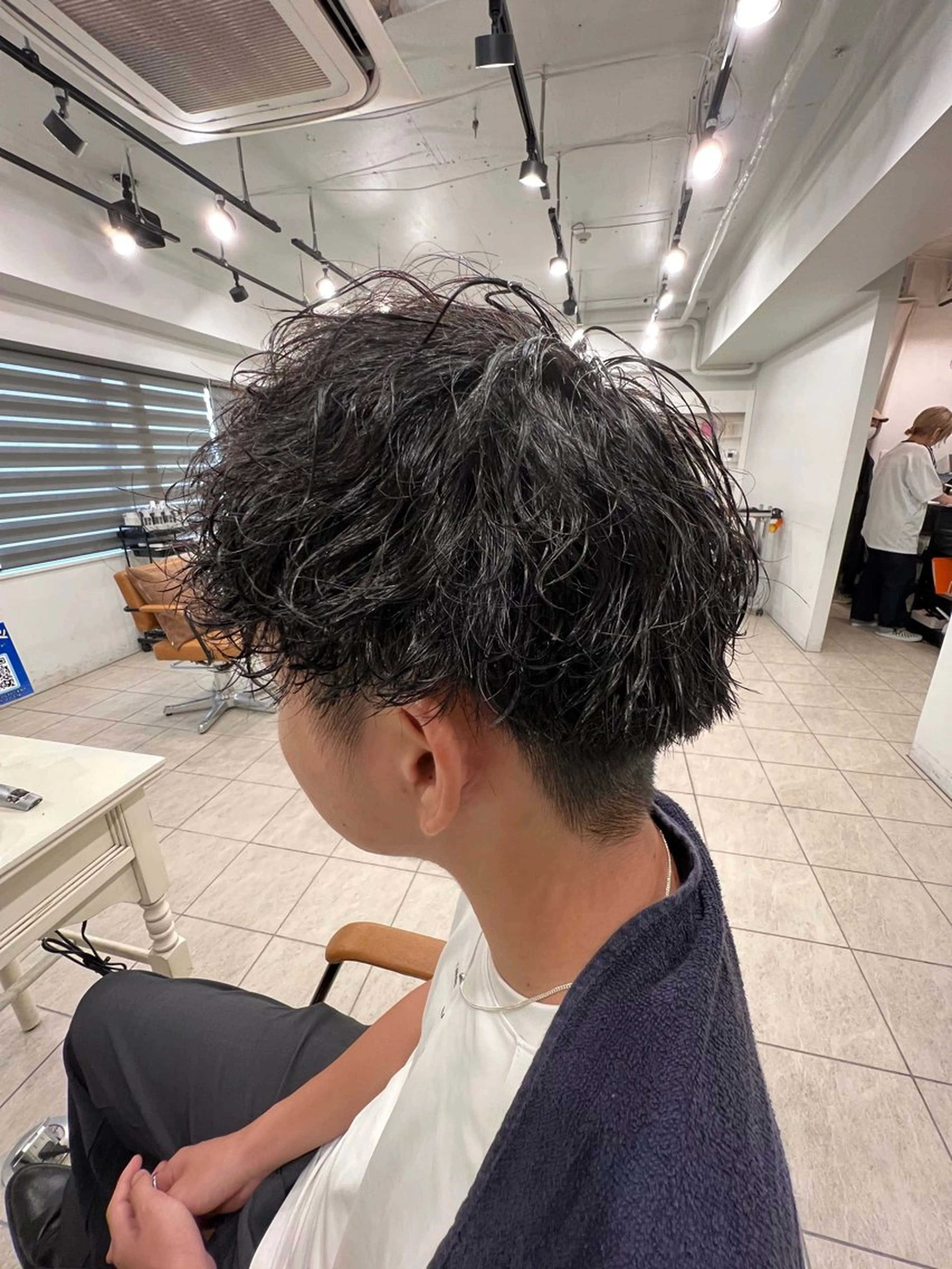 パーマ メンズ カット パーマ ヘアカラー ソムリエ 認定者/山城慶伍のヘアスタイル