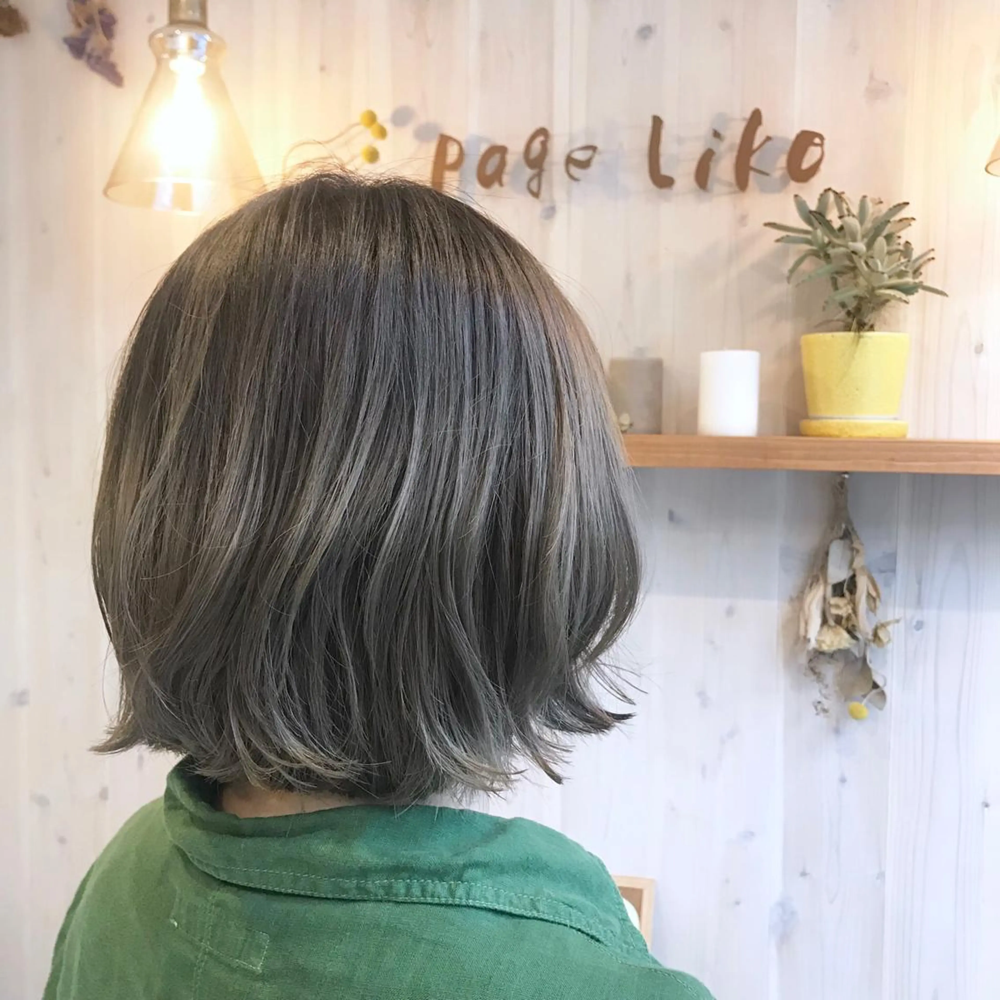 ショート カラー グラデーションカラー グレージュ シルバー シルバーグレージュ 透明感カラー/ 寺田千雅子のヘアスタイル