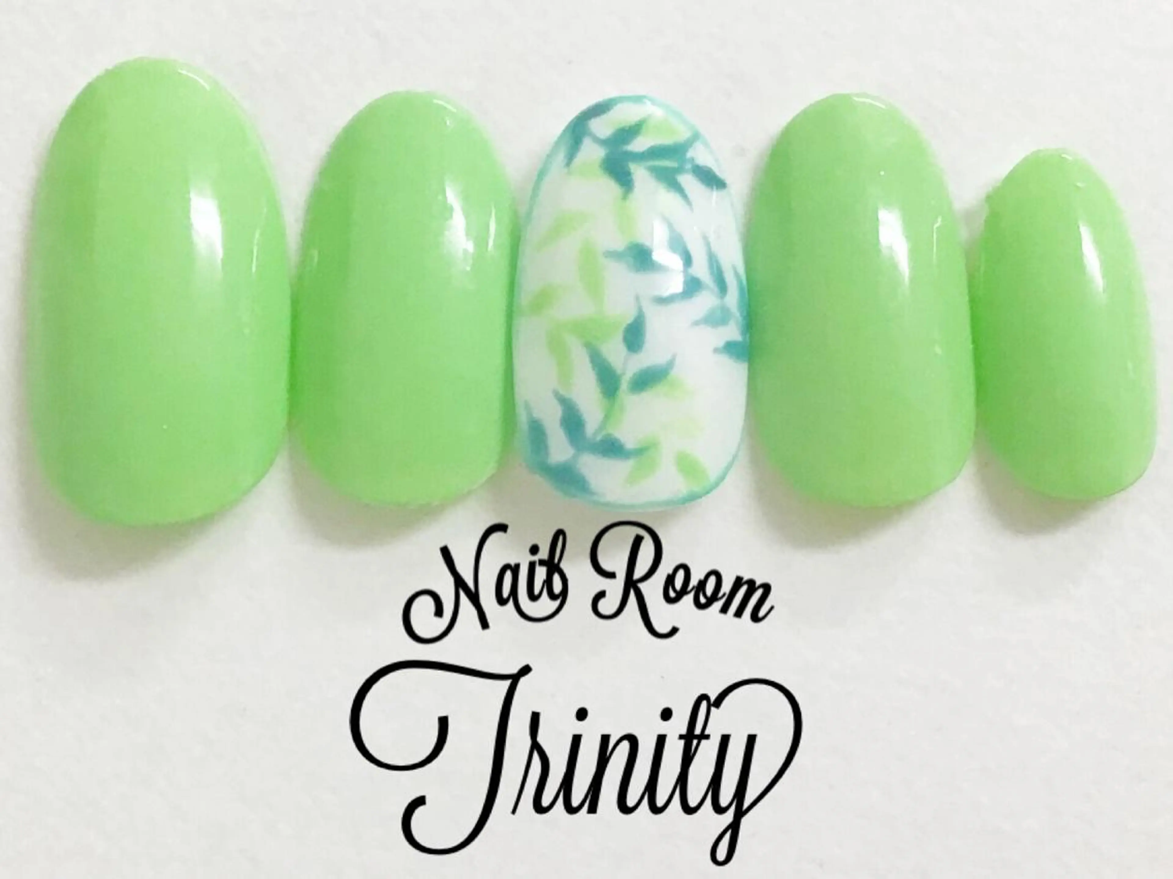 ネイル ハンドネイル Trinity staffのネイルデザイン