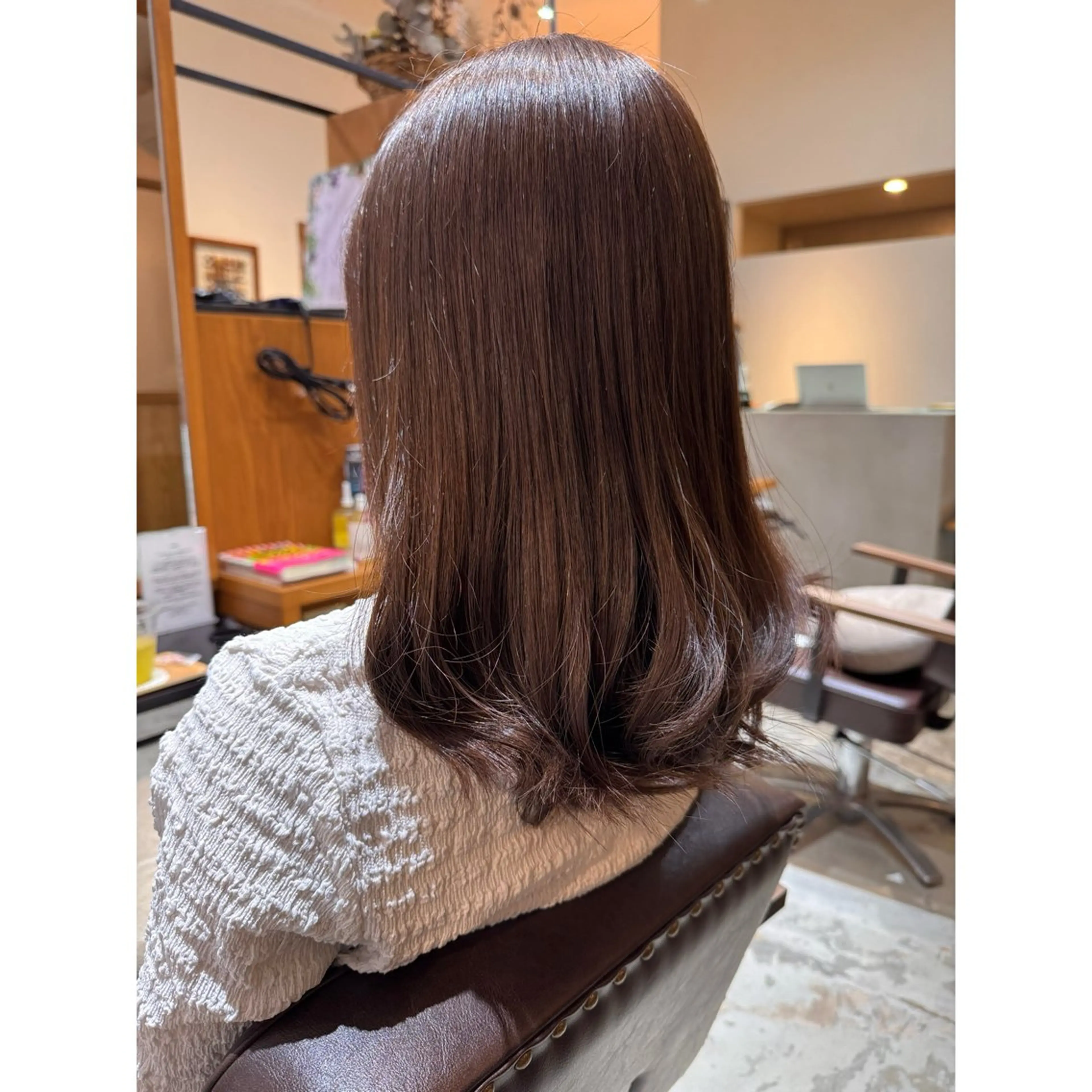 セミロング カット ヘアカラー トリートメント 喜友名洸季 anoneのヘアスタイル