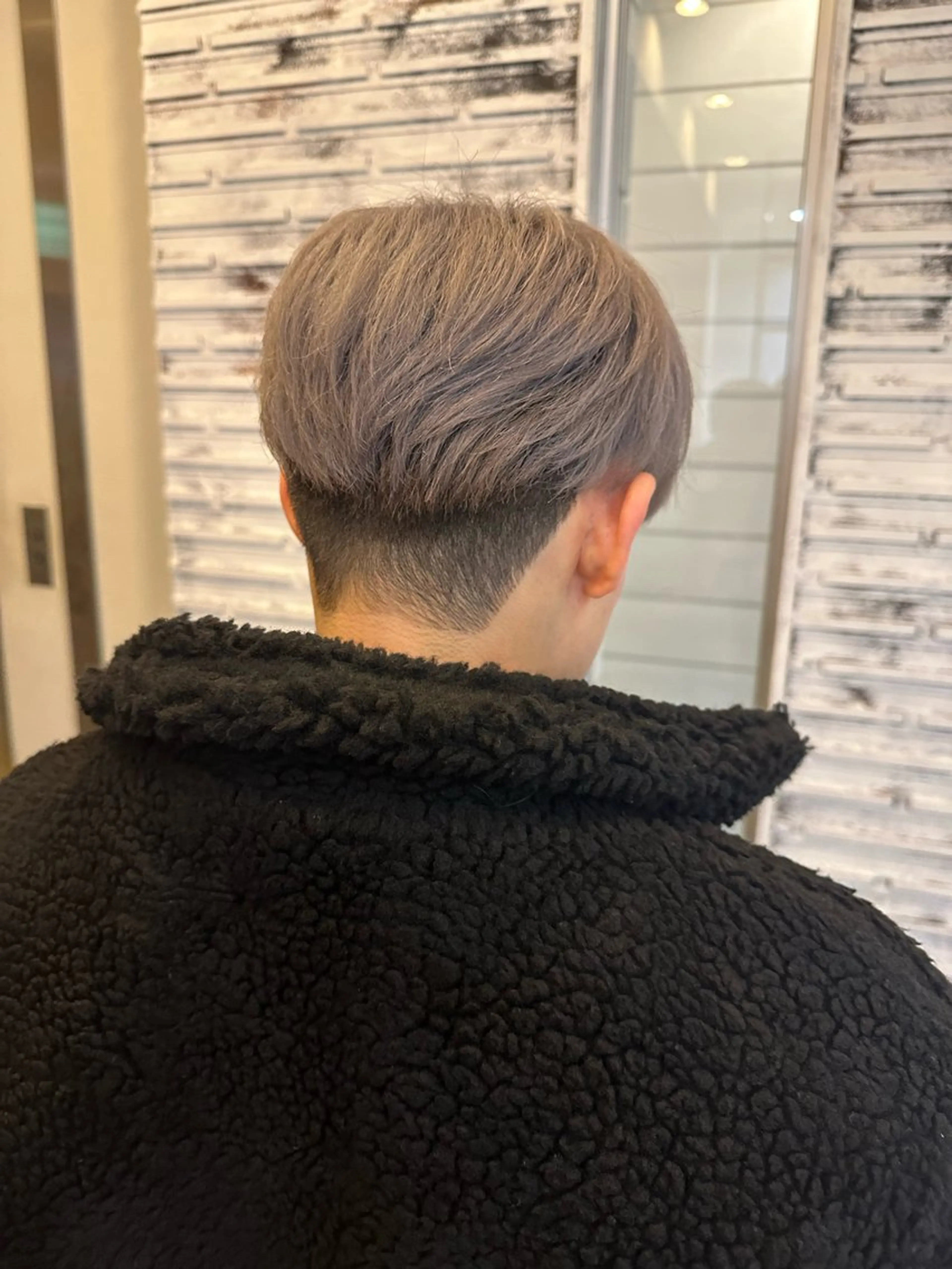 カラー メンズ メンズブリーチ ベージュカラー ブリーチ ダブルカラー グレージュ ヘアカラー ✨艶ブリーチカラー✨ 酸性ストレート光太郎のヘアスタイル