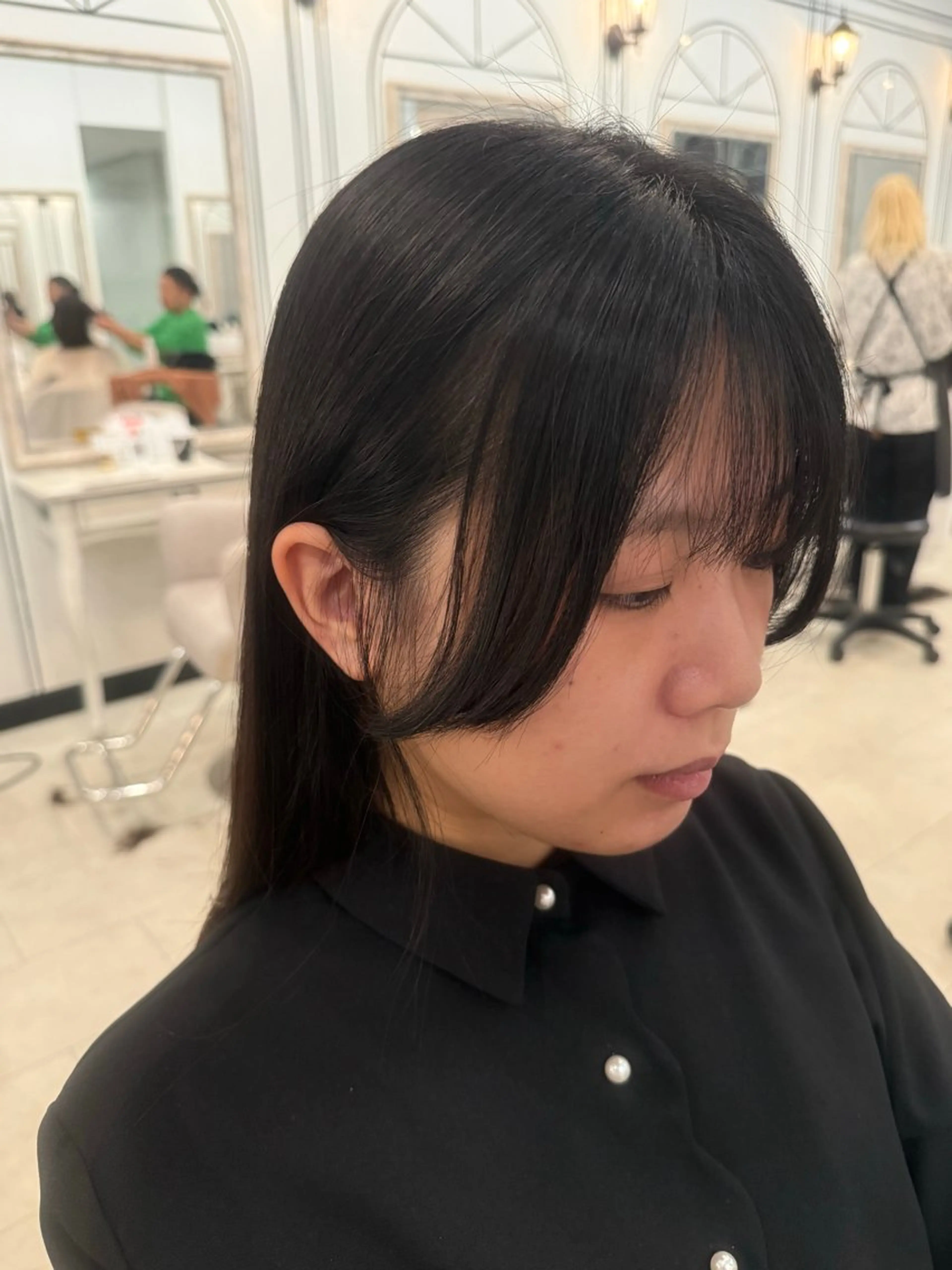 ロング Eclat【エクラ】所属・三上 莉里のヘアスタイル