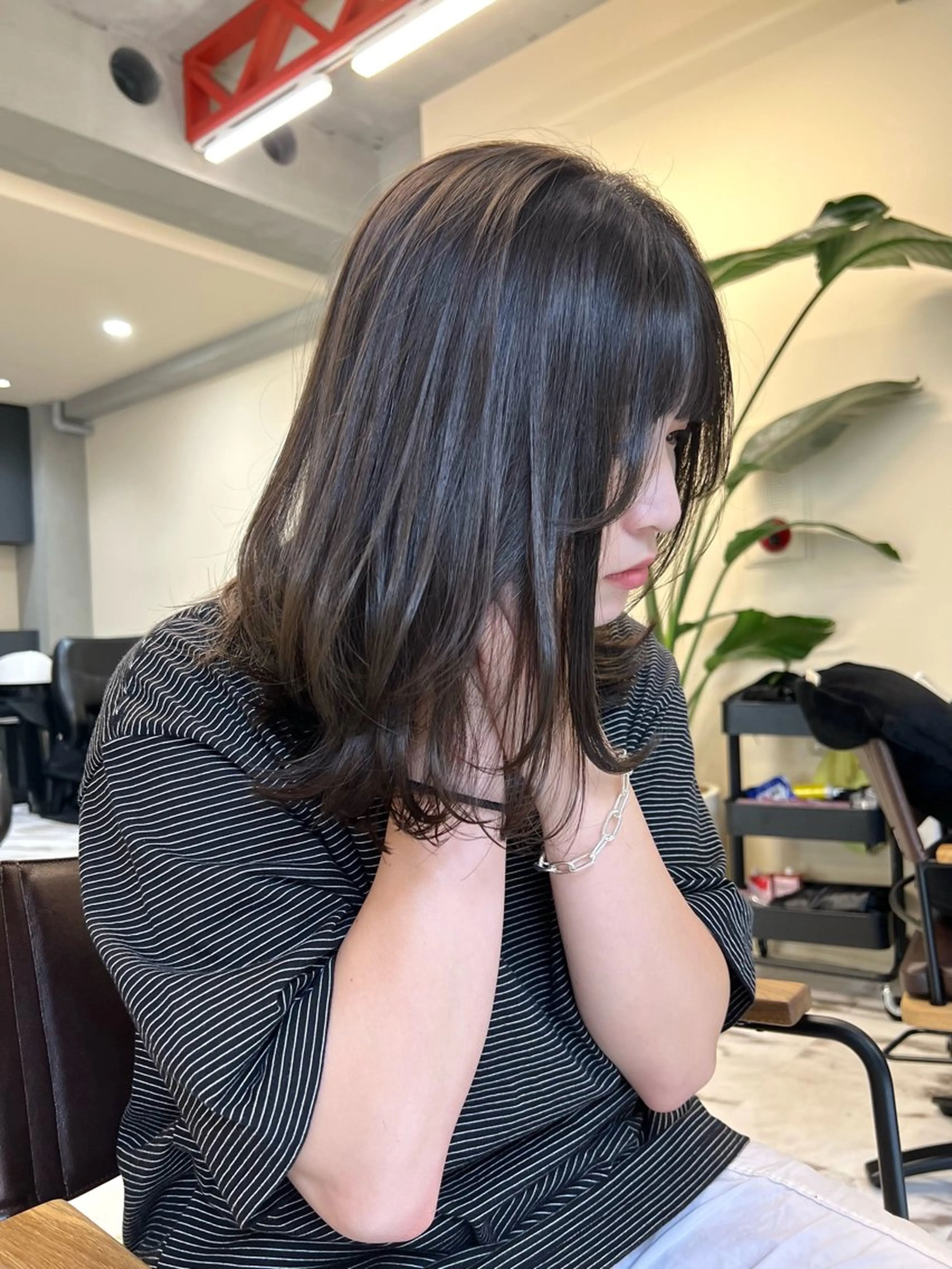 ミディアム カラー ヘアアレンジ カット ヘアカラー トリートメント ヘアセット レイヤー/透明感 🍃鈴木裕介のヘアスタイル