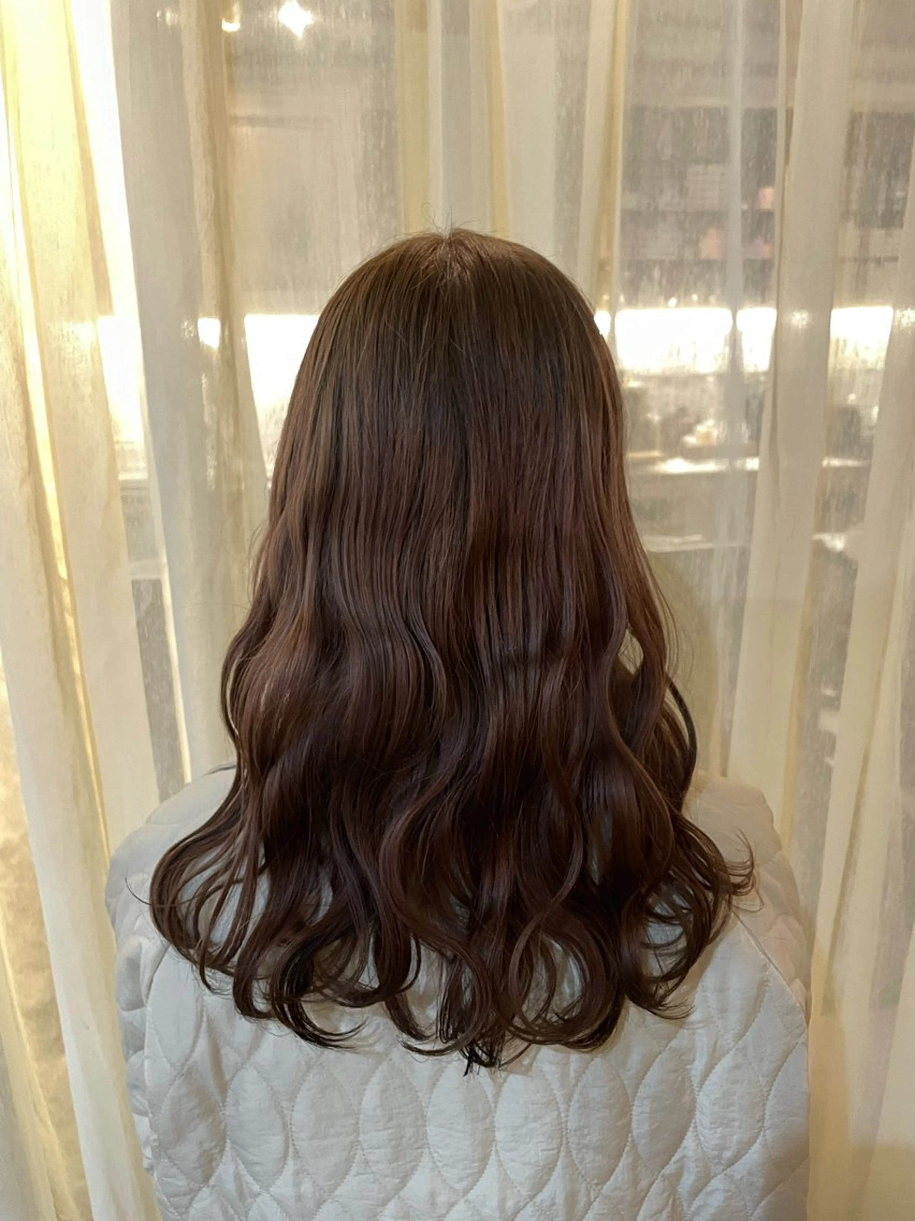 ロング replay所属・藤原 百花のヘアスタイル