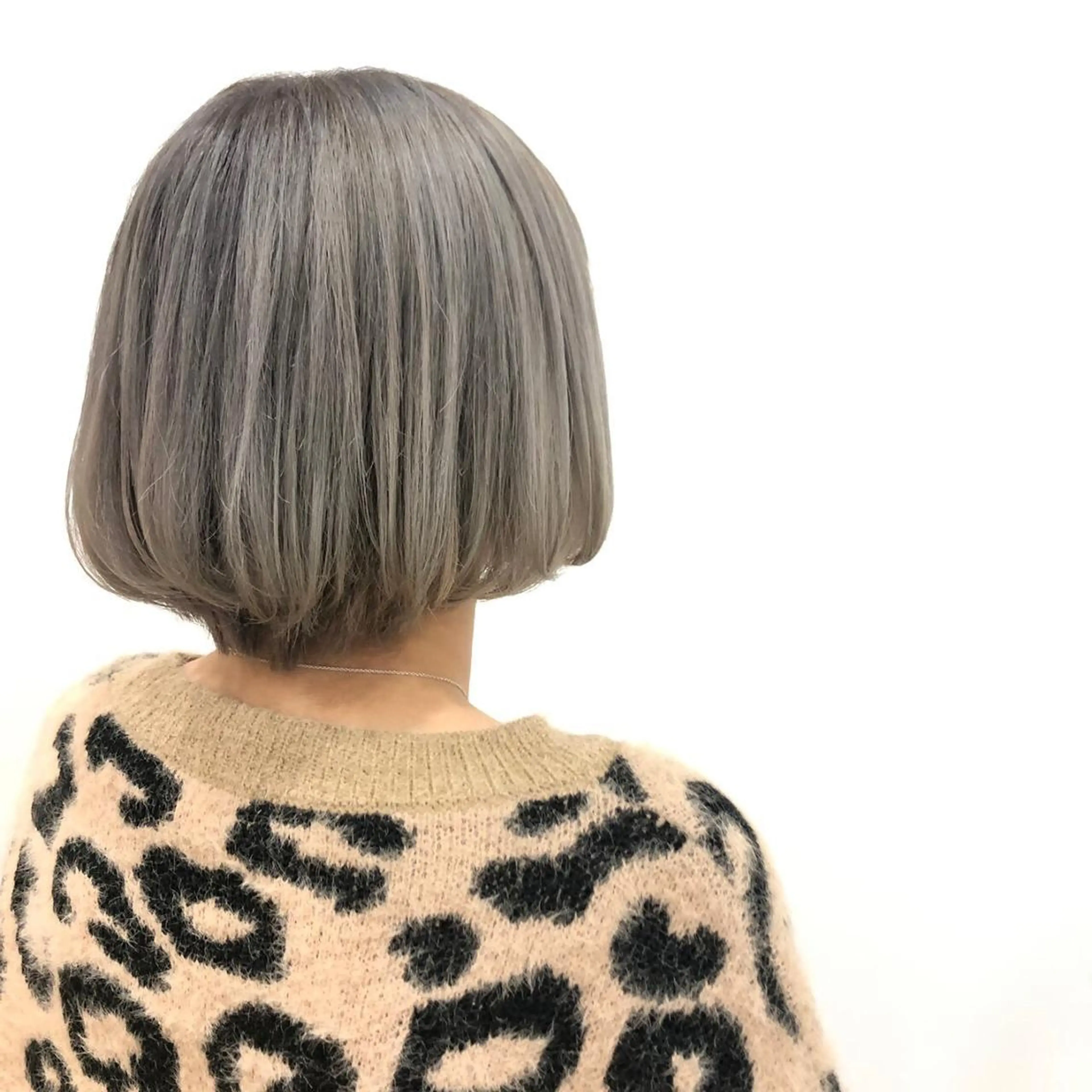 ショート カラー キッズ ネイル アディクシーカラー バレイヤージュ ミストバング ベージュカラー 黒髪 女性専用サロン 【中崎町】ゆきみのヘアスタイル