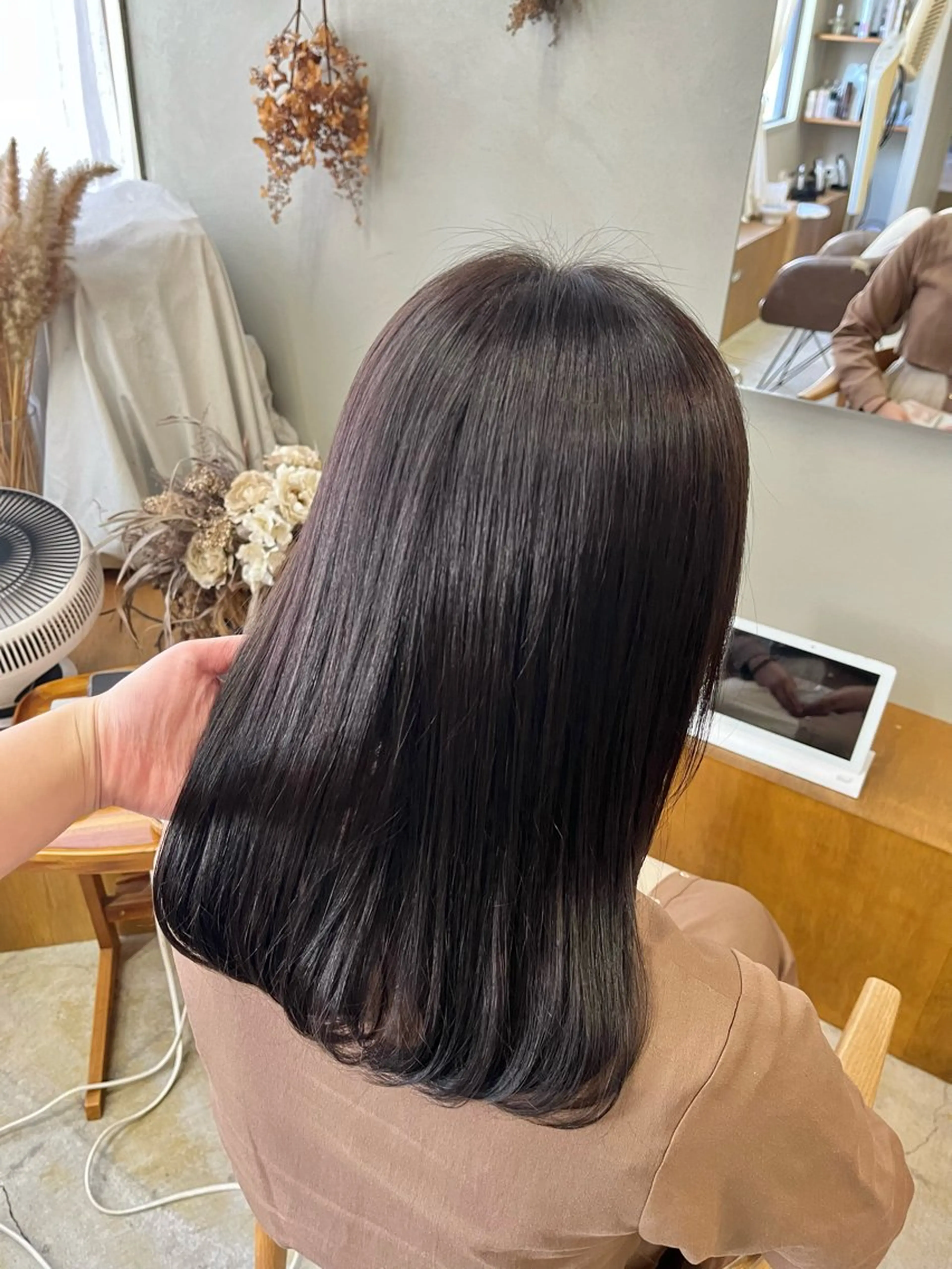 セミロング カラー ヘアカラー トリートメント 🌼花屋併設🌼 木下奈々望のヘアスタイル