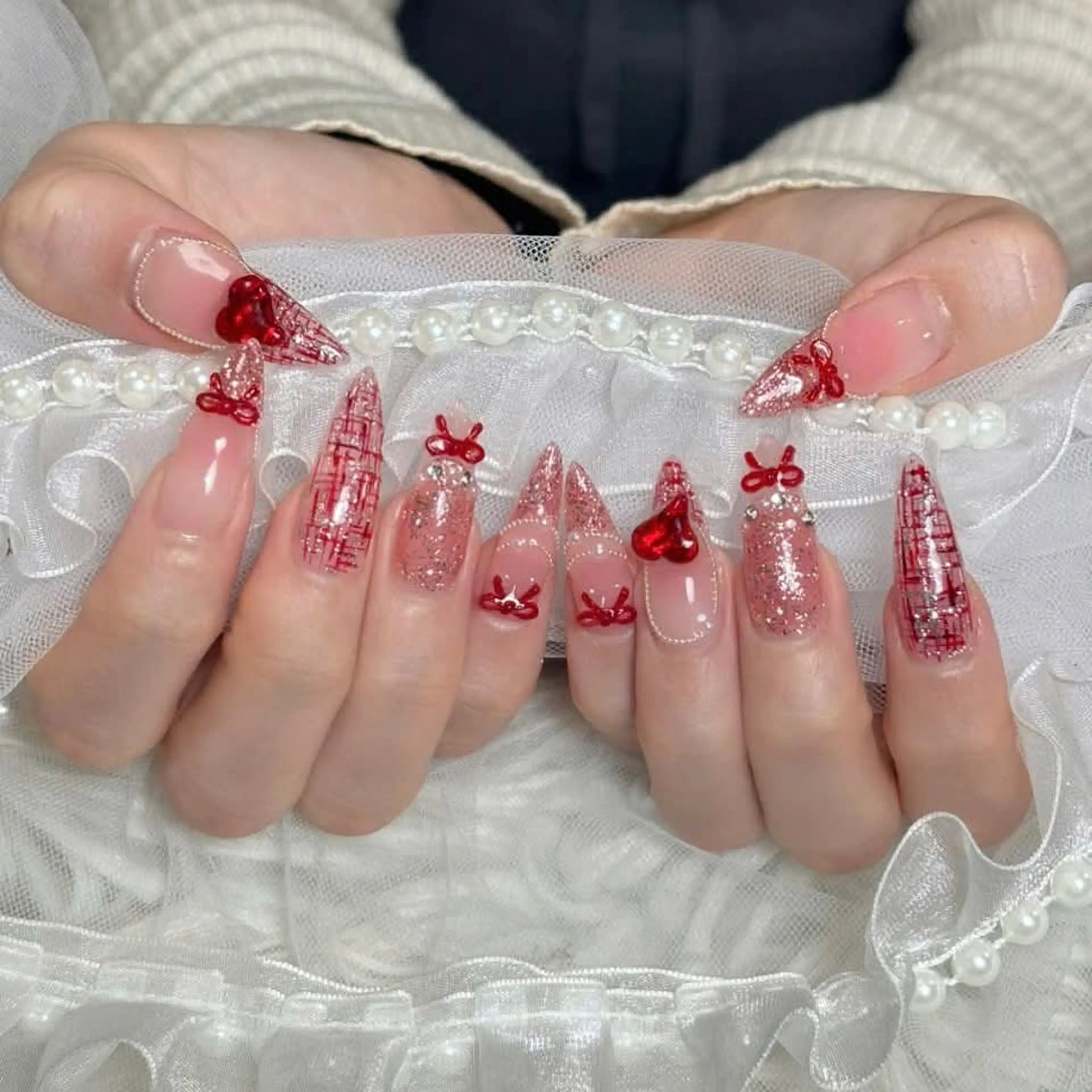 ネイル オーロラネイル ボルドー ブラウン 氷ネイル・うるうるネイル キラキラネイル ハンドネイル Julli NailStudioのネイルデザイン