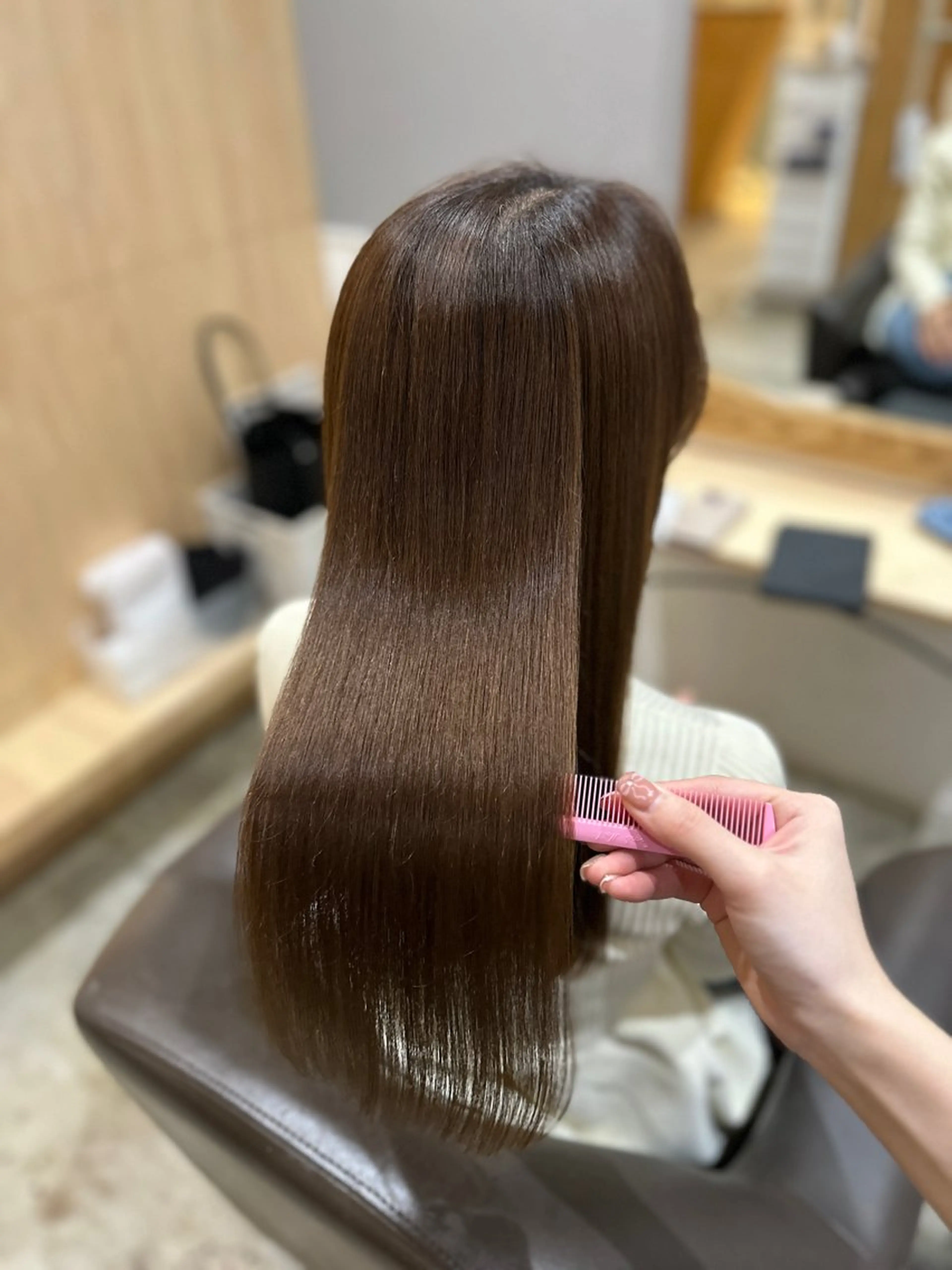 ミディアム 縮毛矯正 トリートメント miloc MOMOKAのヘアスタイル