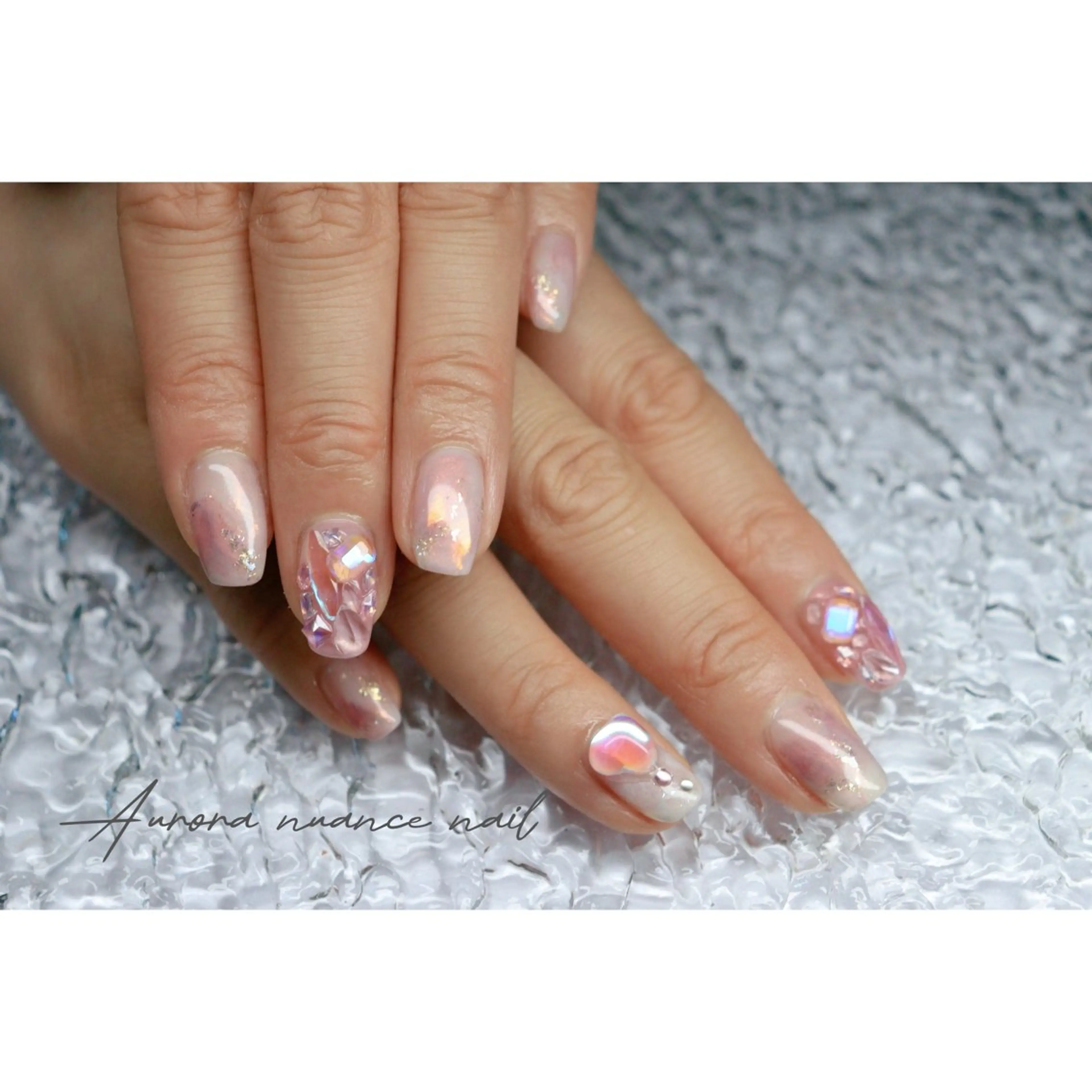 ネイル オーロラネイル ニュアンスネイル ハンドネイル mapple nailのネイルデザイン