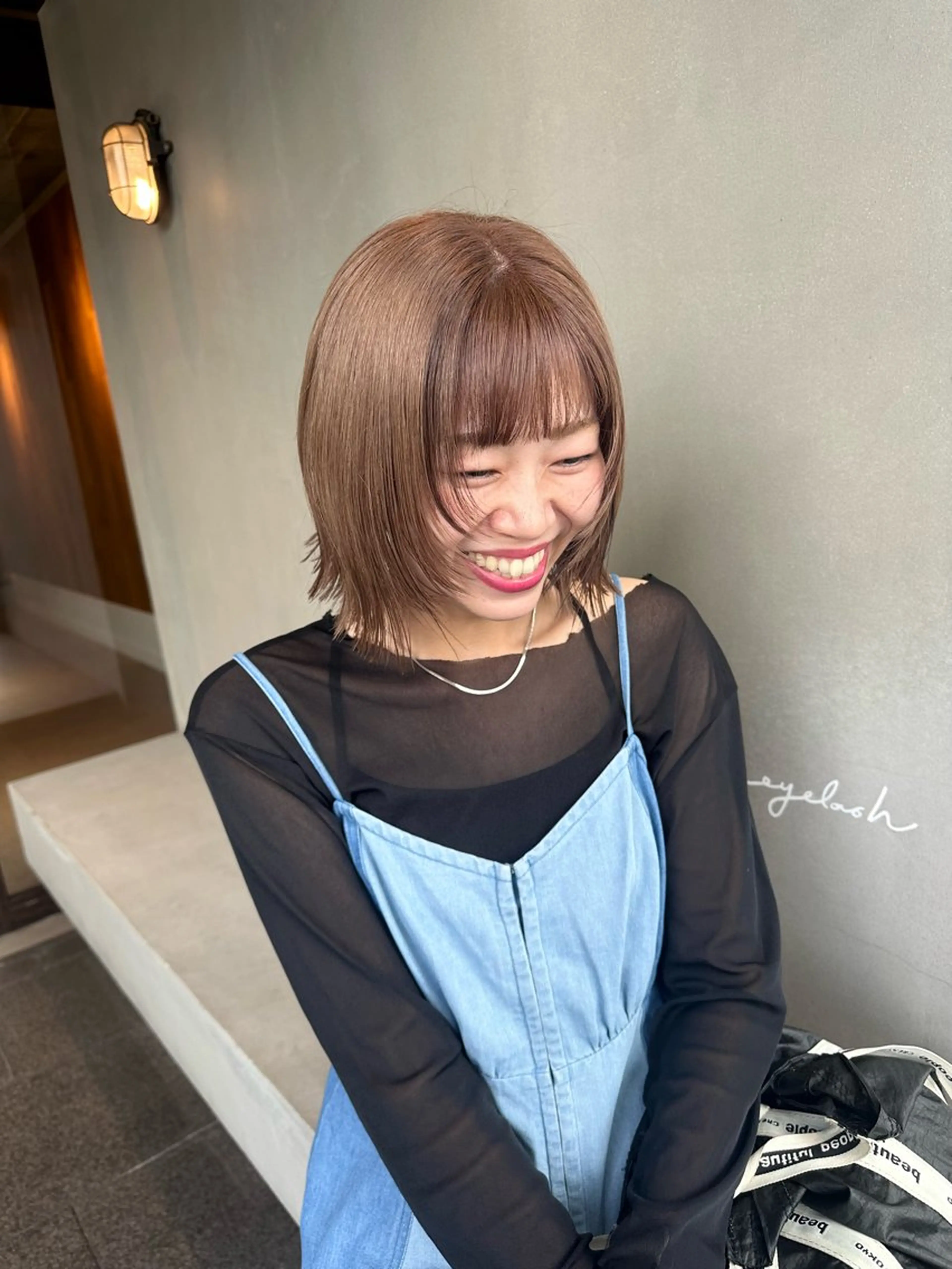 ミディアム カラー ベージュカラー ミルクティーベージュ ヘアカラー 福崎 真奈のヘアスタイル
