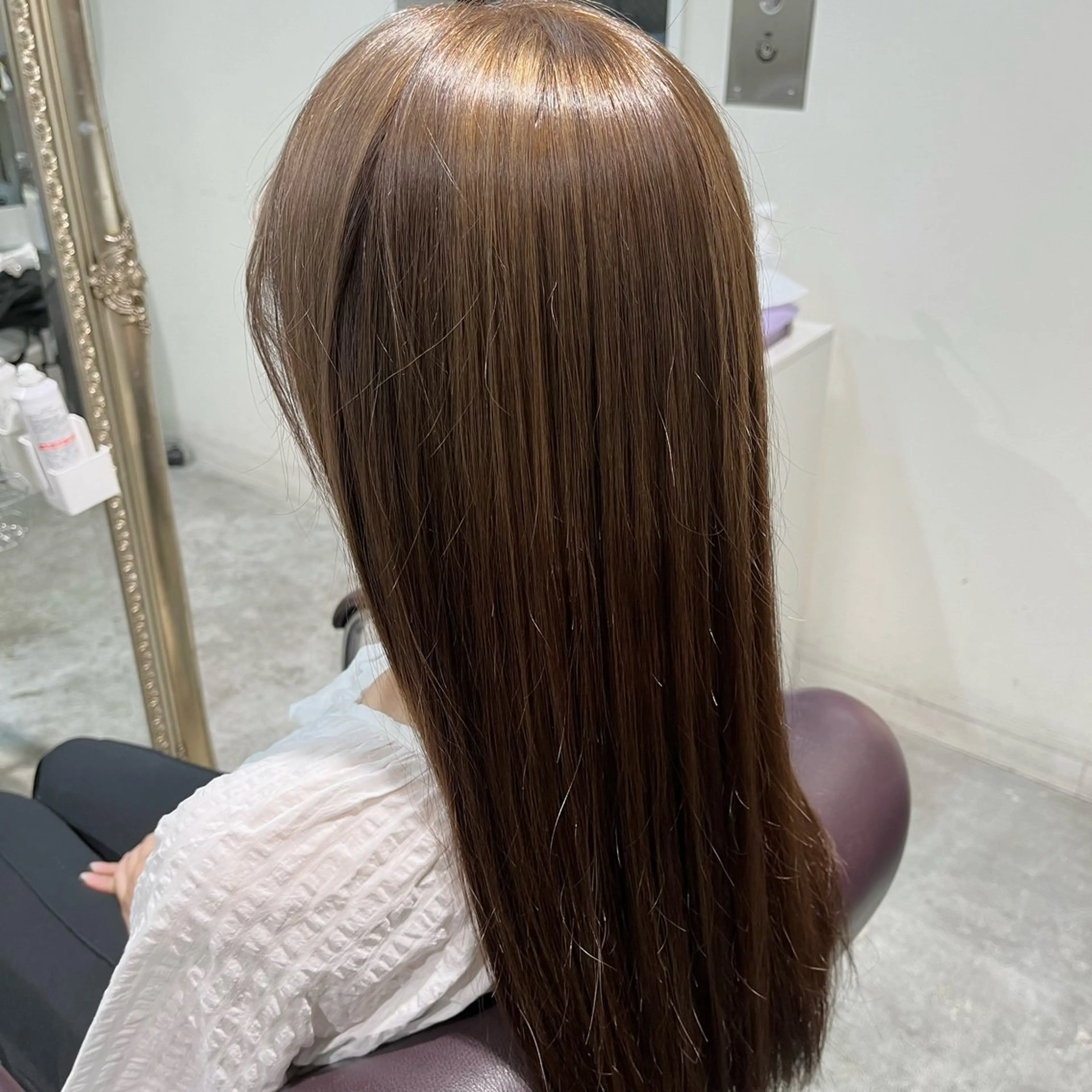 ロング カラー グレージュ ヘアカラー フェザーパーマ🌙 毛流れ yuzukiのヘアスタイル