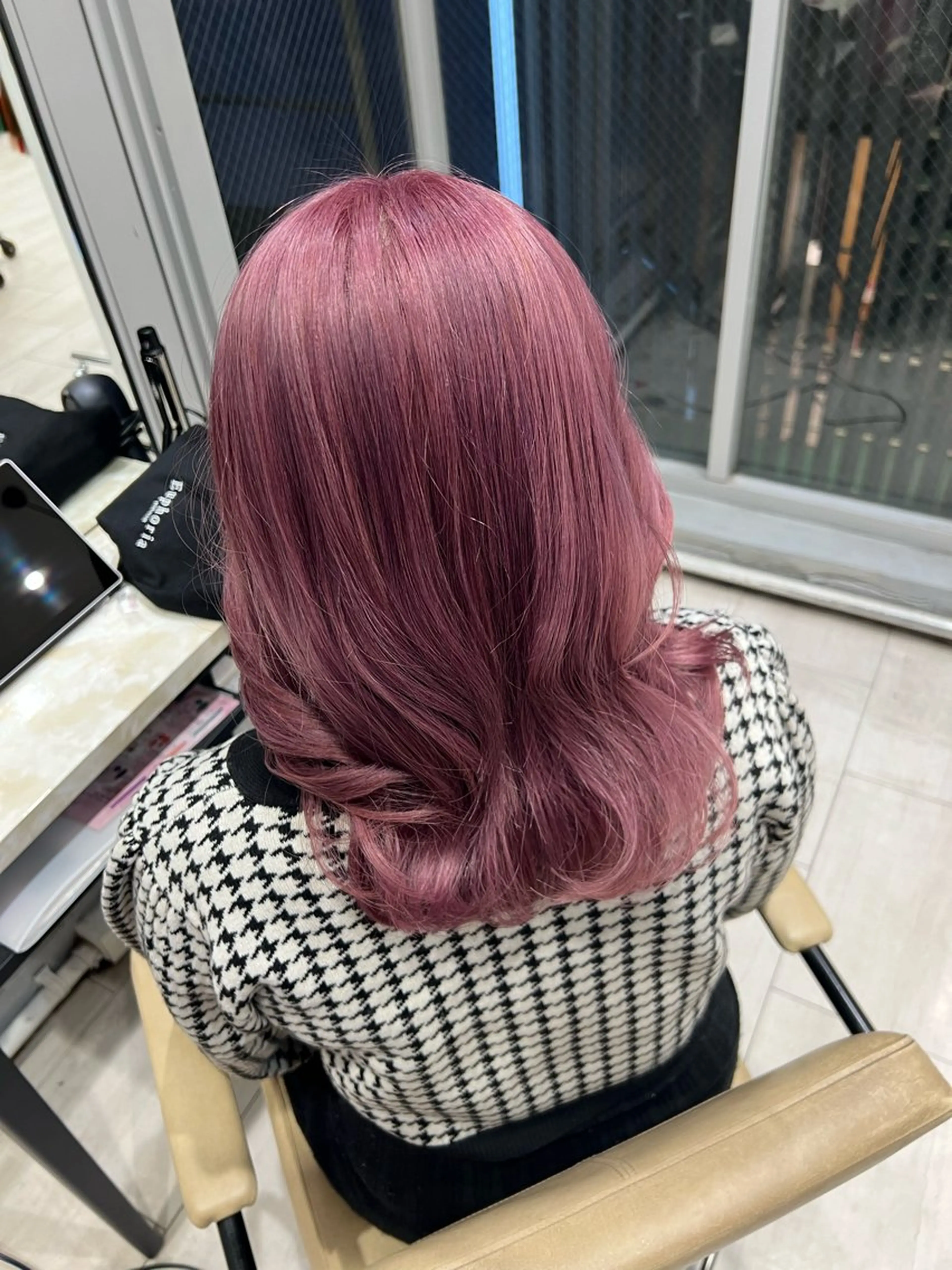 カラー ブリーチ ダブルカラー ピンクカラー 縮毛矯正 ヘアカラー Beleza scelto所属・原宿/ハイトーン/ みずは🎀のヘアスタイル