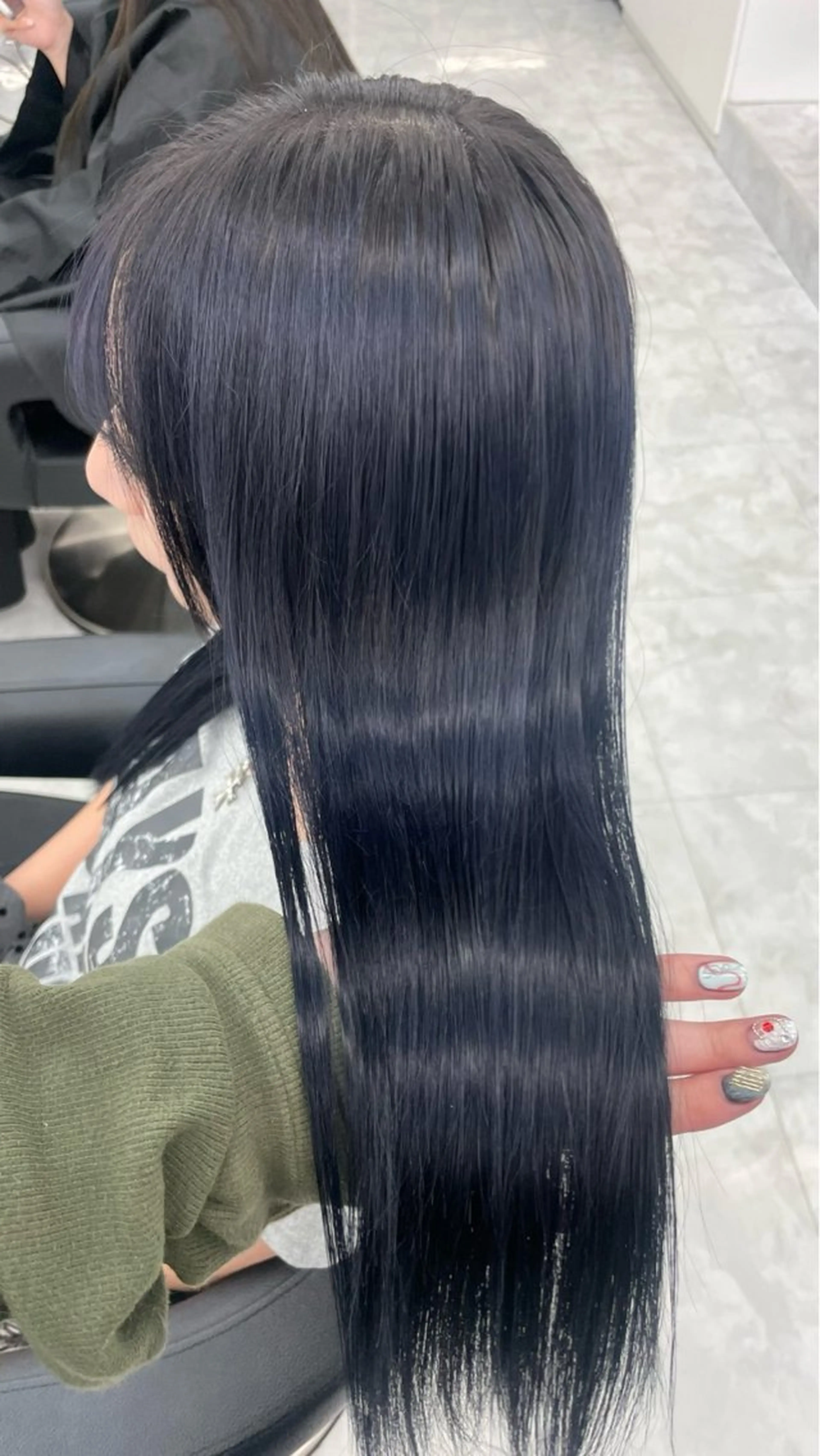 ロング ヘアカラー 寒色カラー🫧 HINAKO💙のヘアスタイル