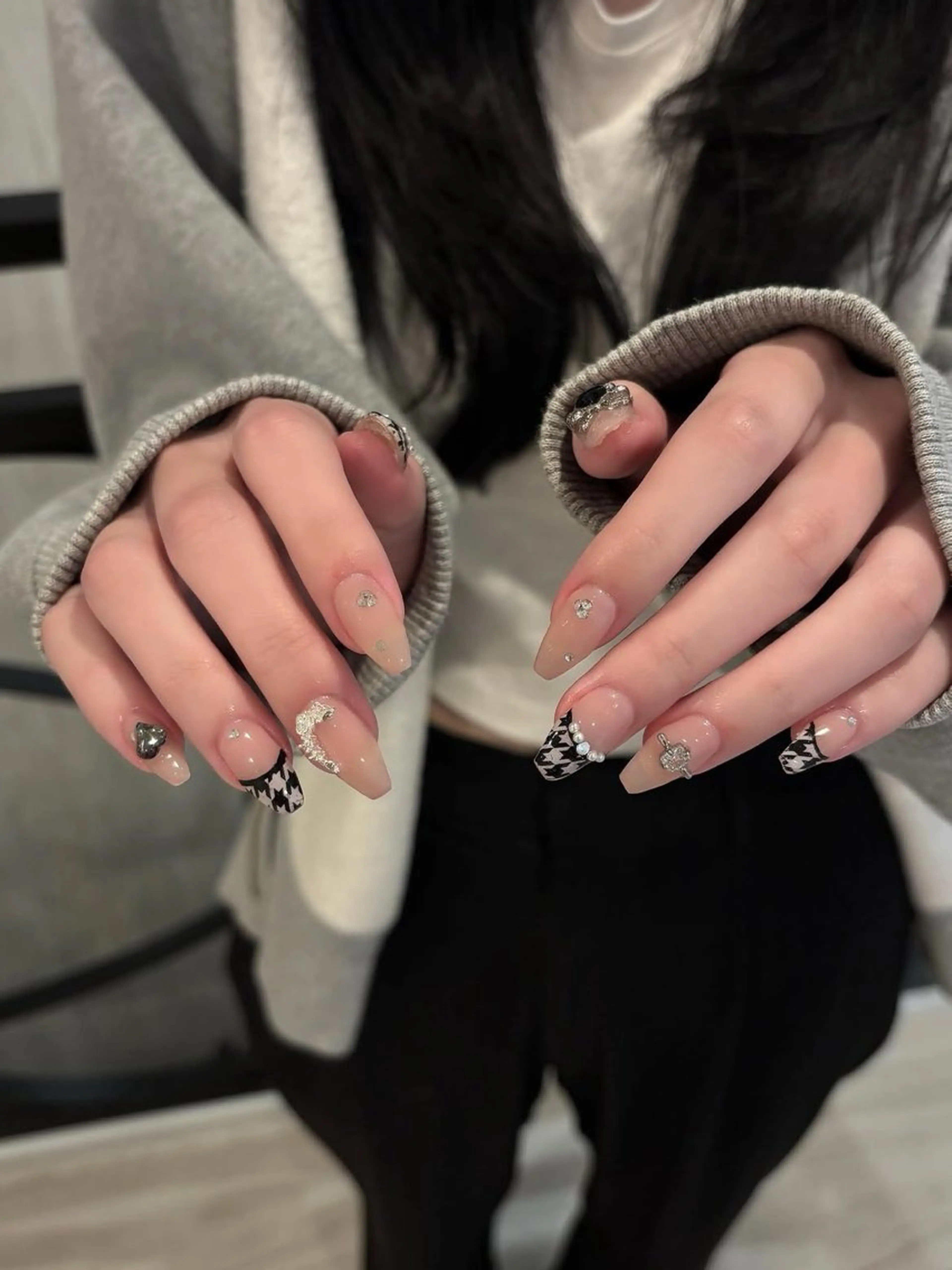 ネイル 韓国ネイル 持ち込み ニュアンスネイル ネイルチップ ハンドネイル JENNY ANA.CHUOのネイルデザイン