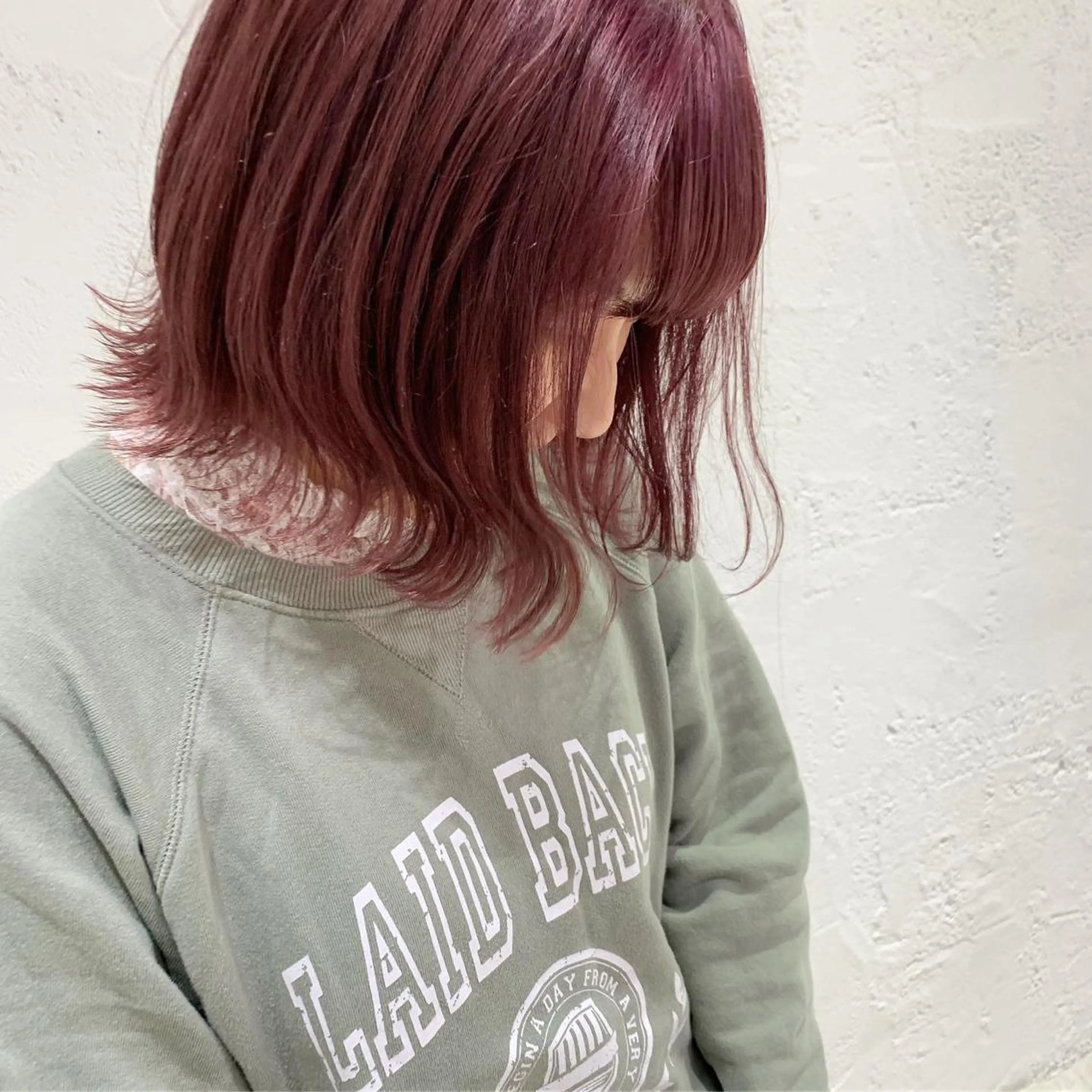 ミディアム カラー ヘアアレンジ ブリーチ ピンクカラー 🫧透明感カラー/ ボブ/小笠原🪽のヘアスタイル