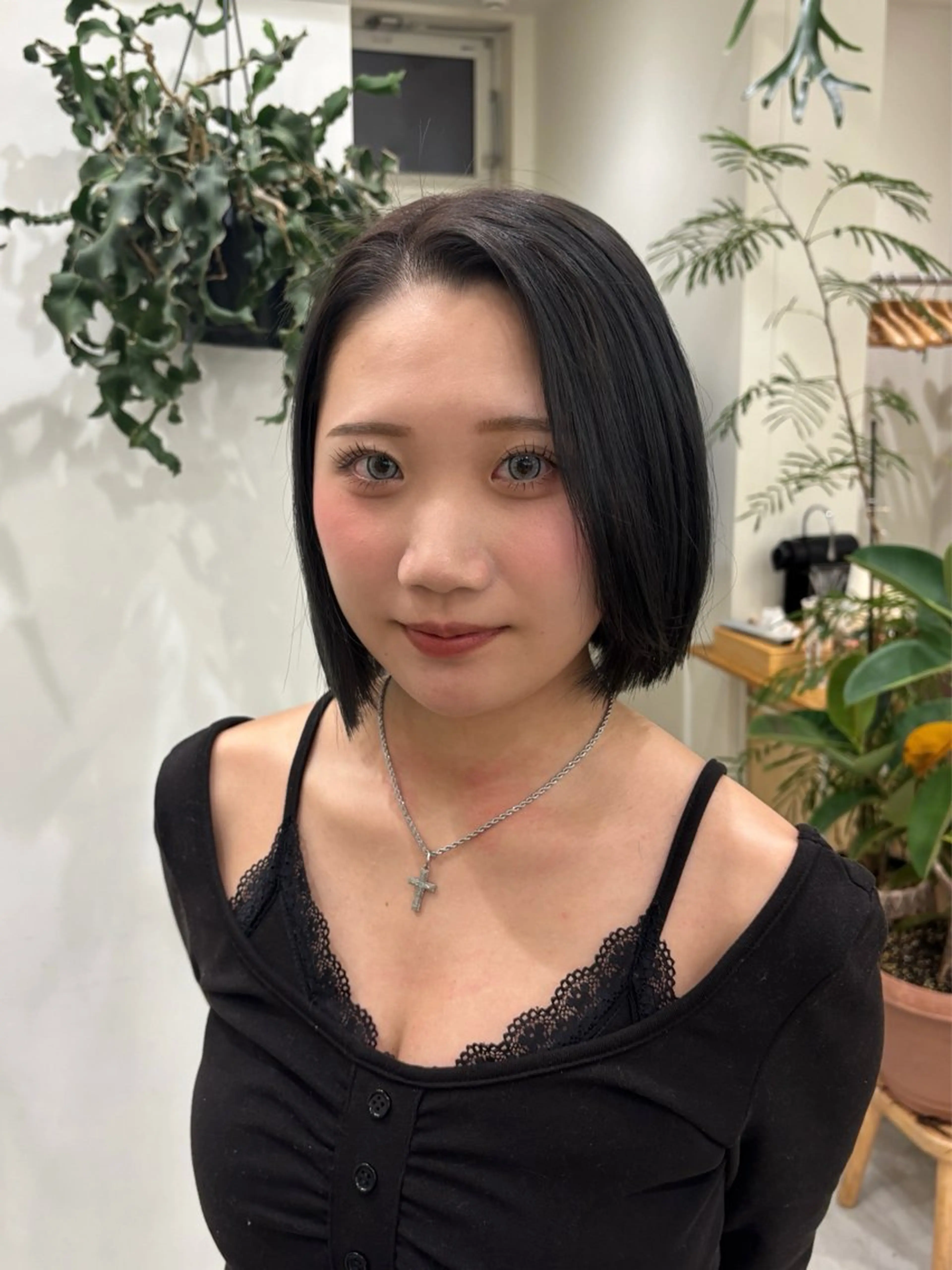 ショート カラー ヘアカラー rion🪽 /ワンカラーのヘアスタイル