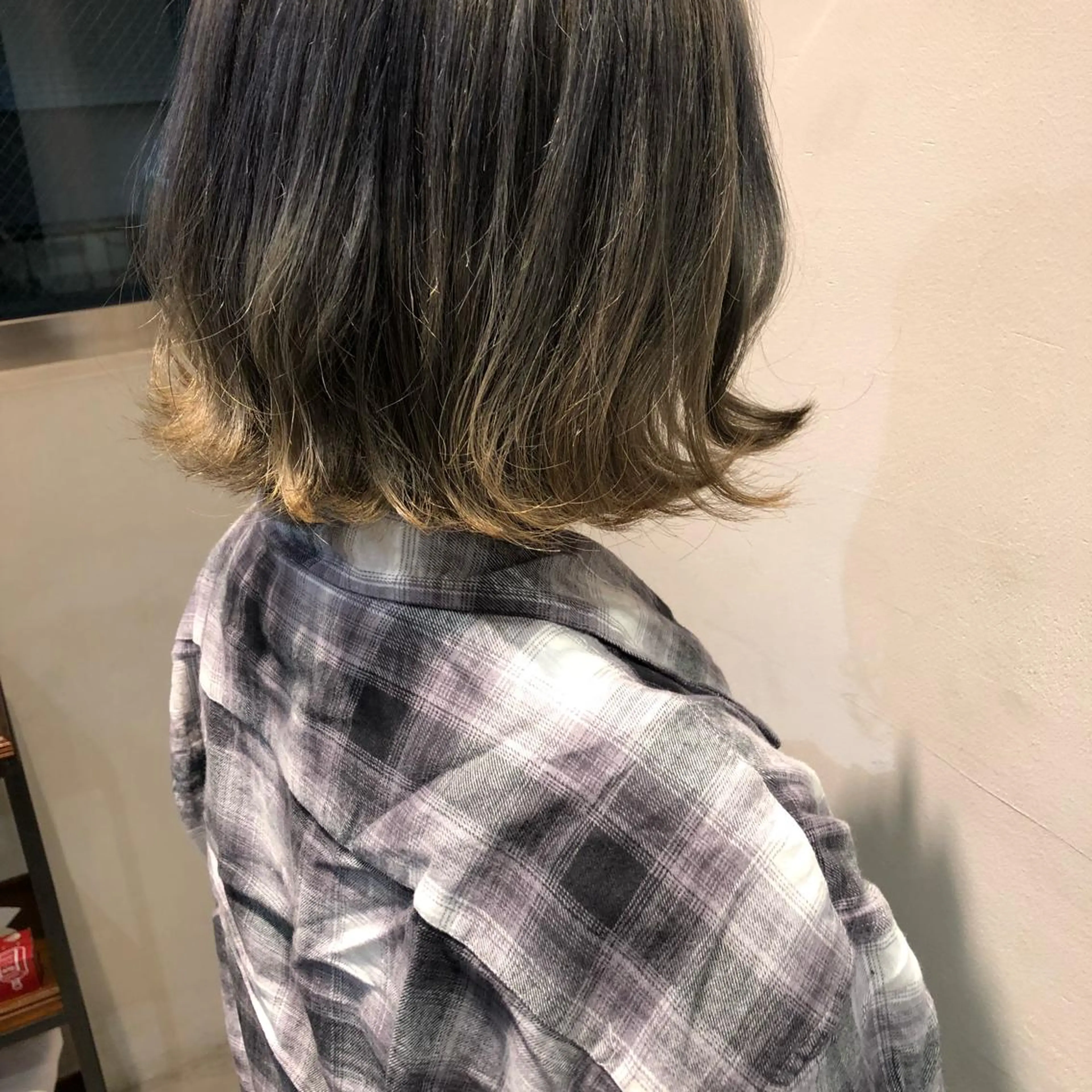 ショート カラー ブリーチ グラデーションカラー グレージュ ツヤ美髪💐 髪質改善/高山愛来のヘアスタイル