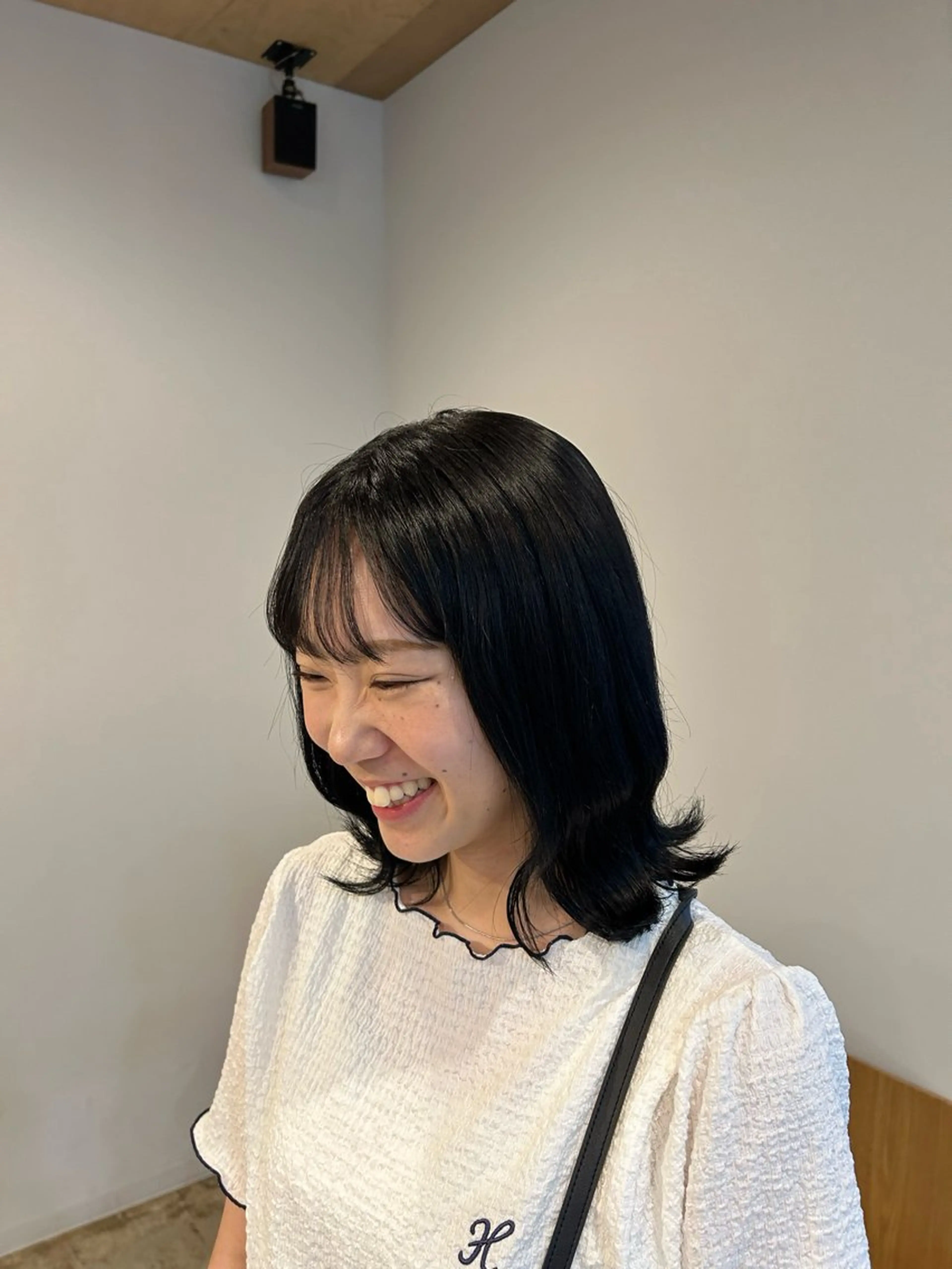 ミディアム ヘアカラー Musée libre所属・川端 明莉のヘアスタイル