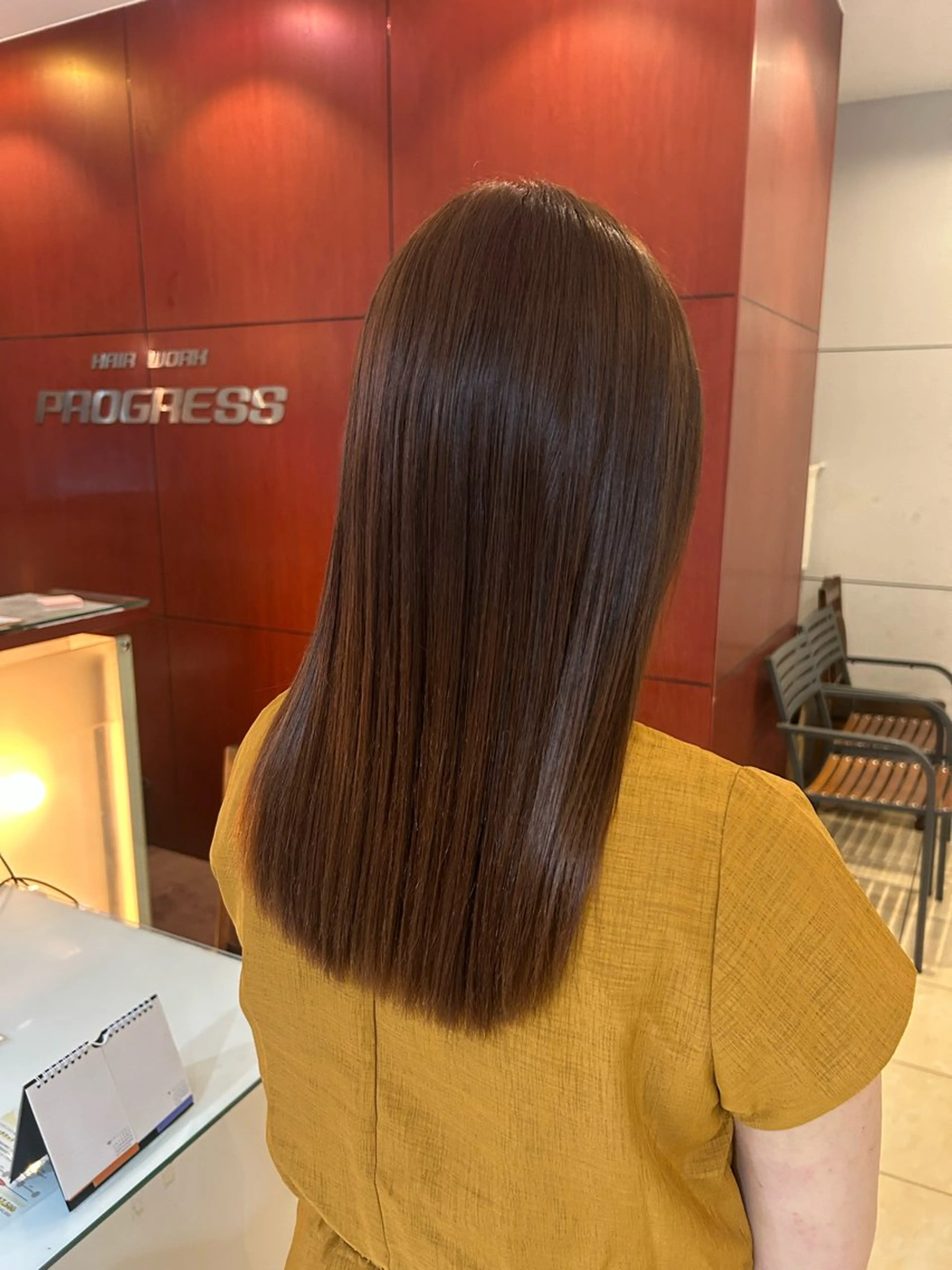 セミロング ヘアカラー 勝屋 有梨のヘアスタイル