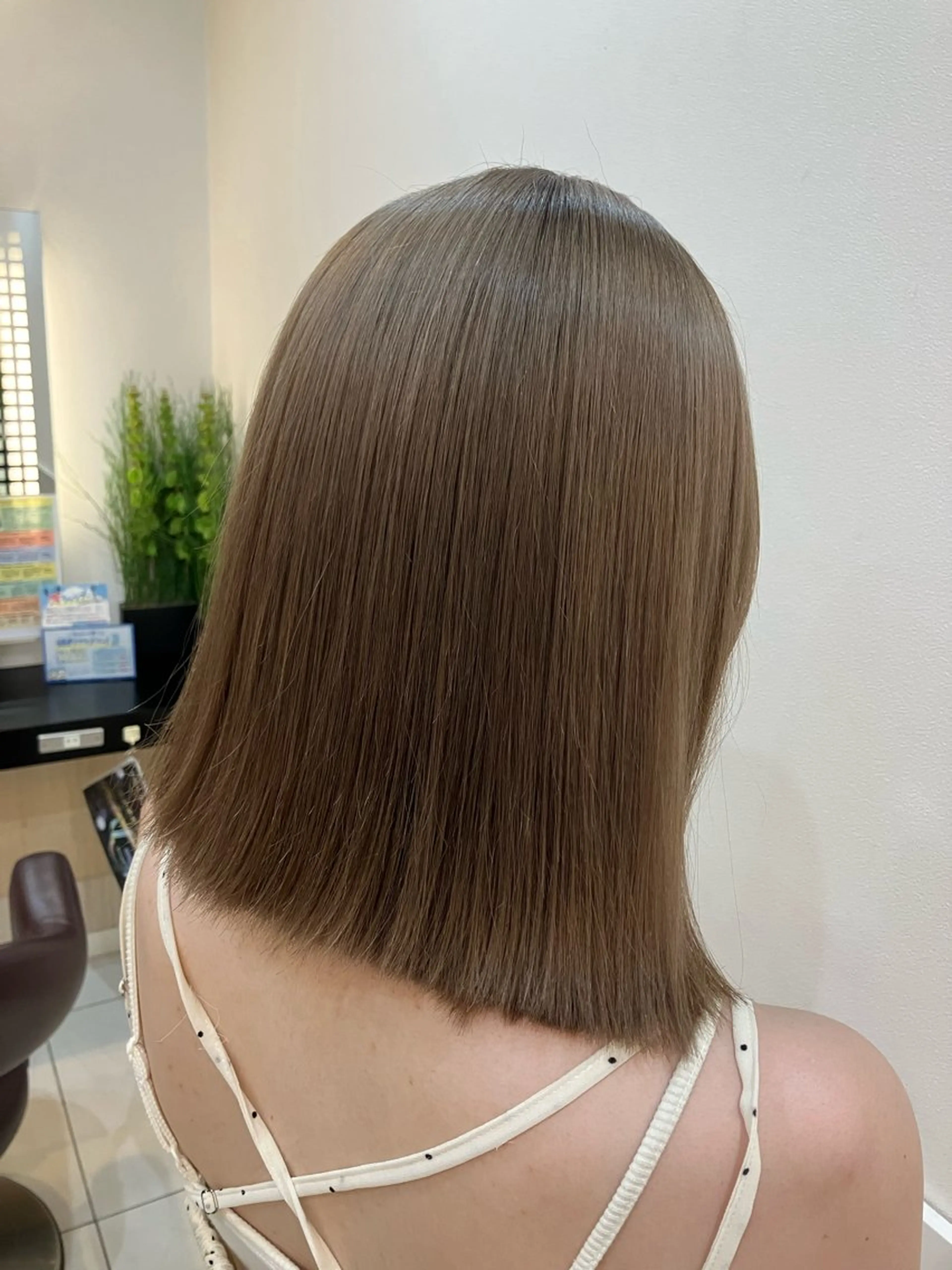 ショート ヘアカラー yukari 艶髪ヘアのヘアスタイル