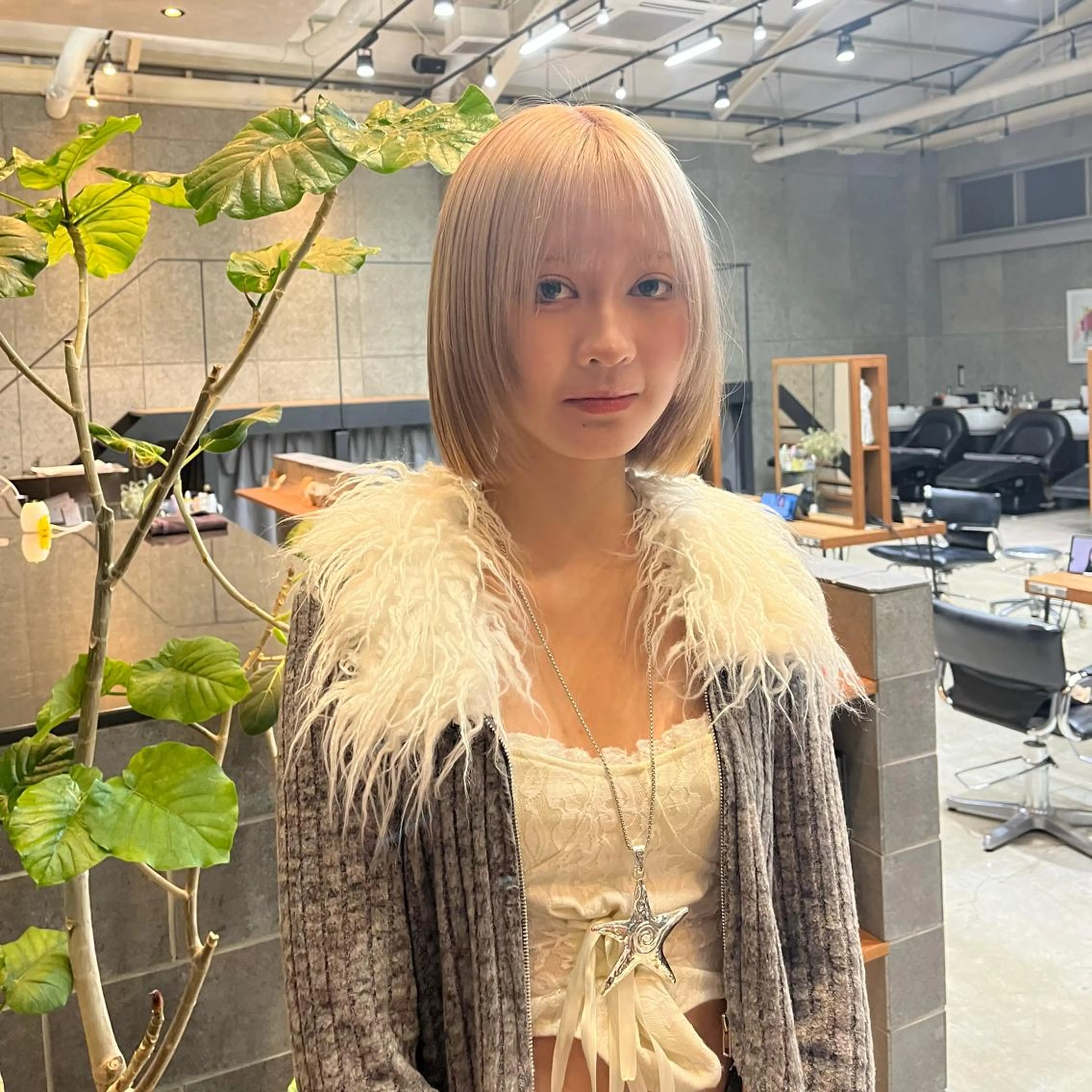 ショート カラー カット ヘアカラー 縮毛矯正 トリートメント GO TODAY SHAiRE SALON 原宿本店所属・ブリーチ/レイヤー ハッシュカット/河内のヘアスタイル