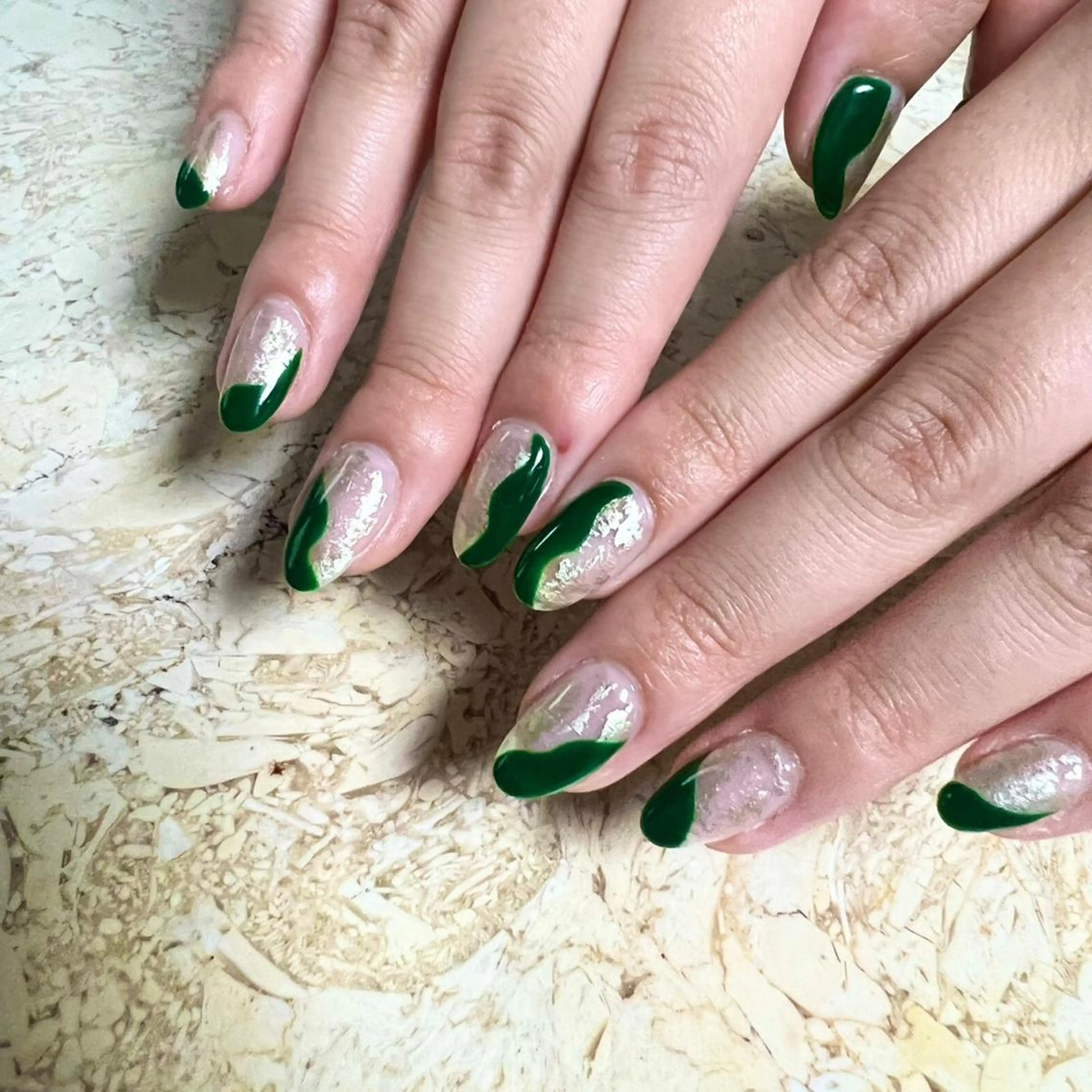 ネイル アニマル柄 アートネイル オーロラネイル ボルドー フラワーネイル ハンドネイル nail salon mieux(ミュー)のネイルデザイン