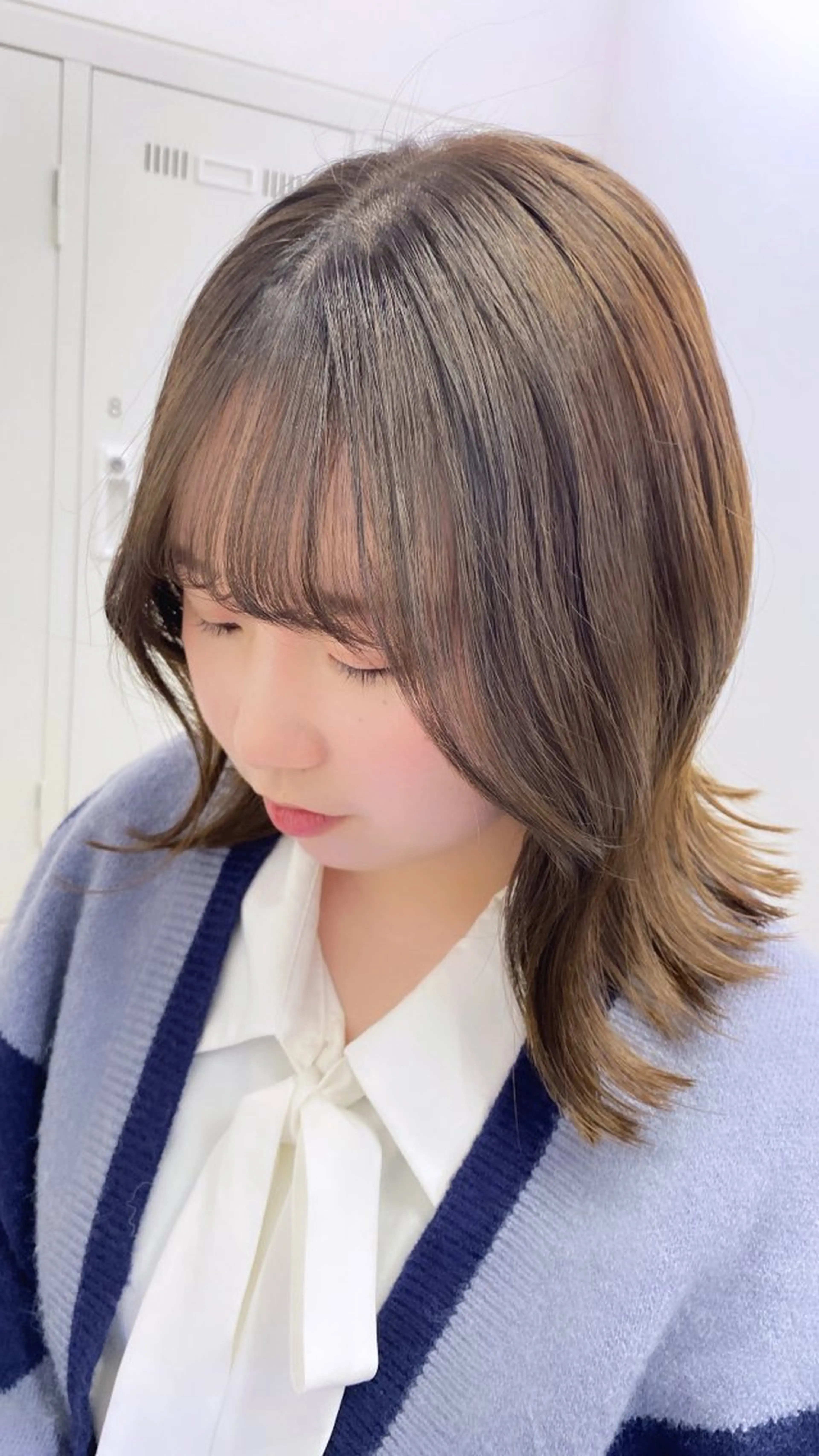 ミディアム カラー ボブ くびれヘア 長妻莉央/縮毛矯正 髪質改善カラーのヘアスタイル