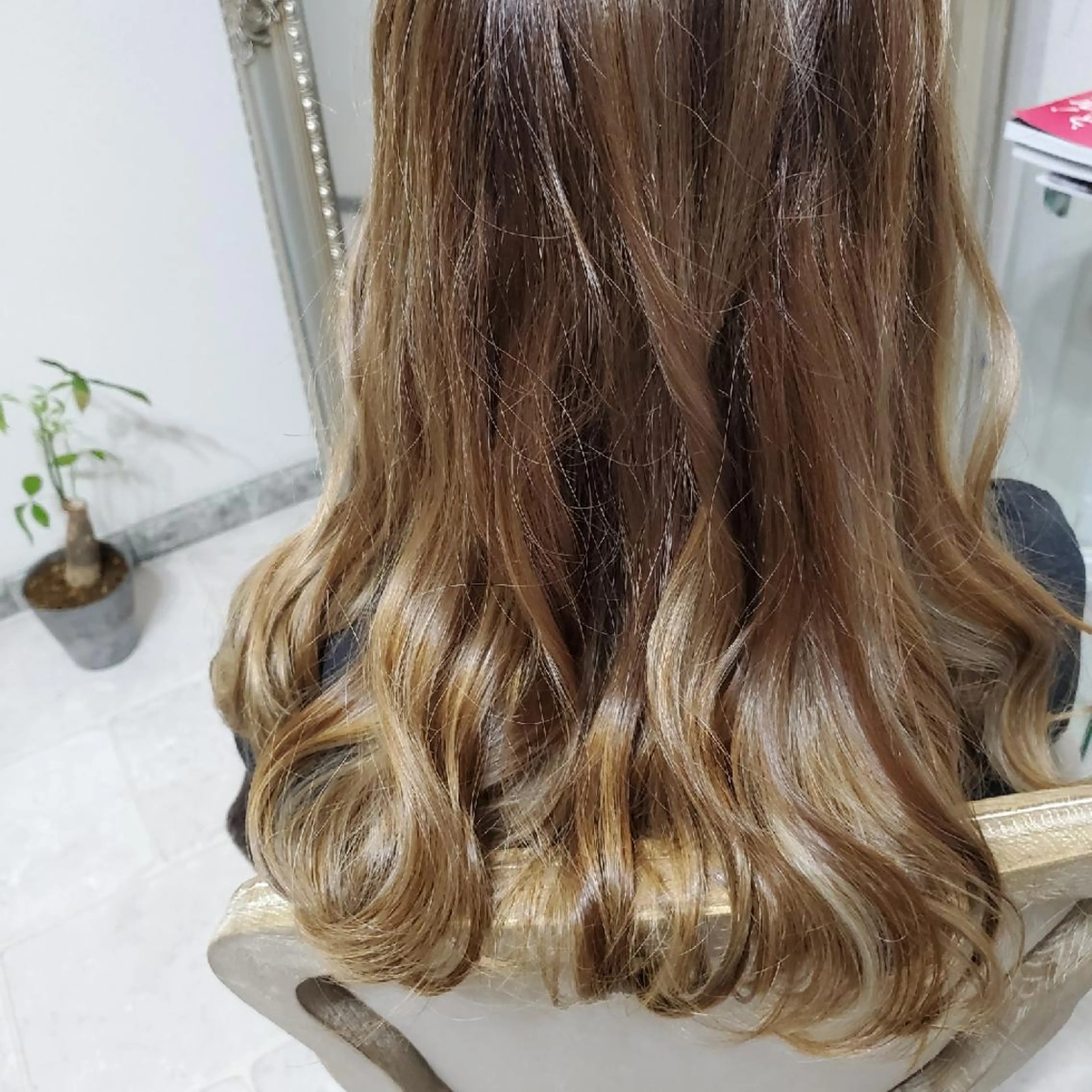 ロング カラー ヘアアレンジ See by merのマツエク・マツパデザイン