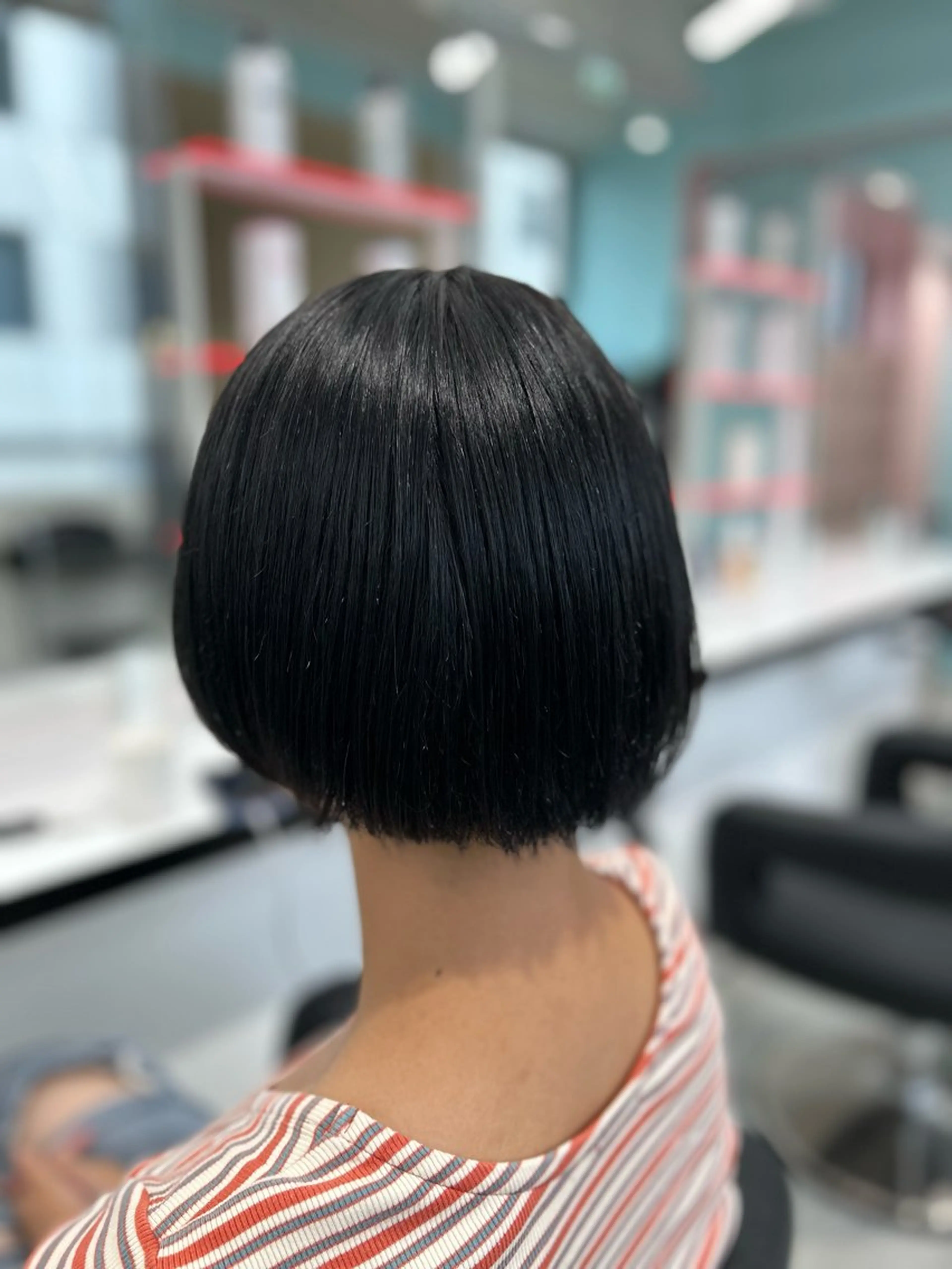 ショート カラー 韓国レディヘア🤍 暗髪🤍miraiのヘアスタイル