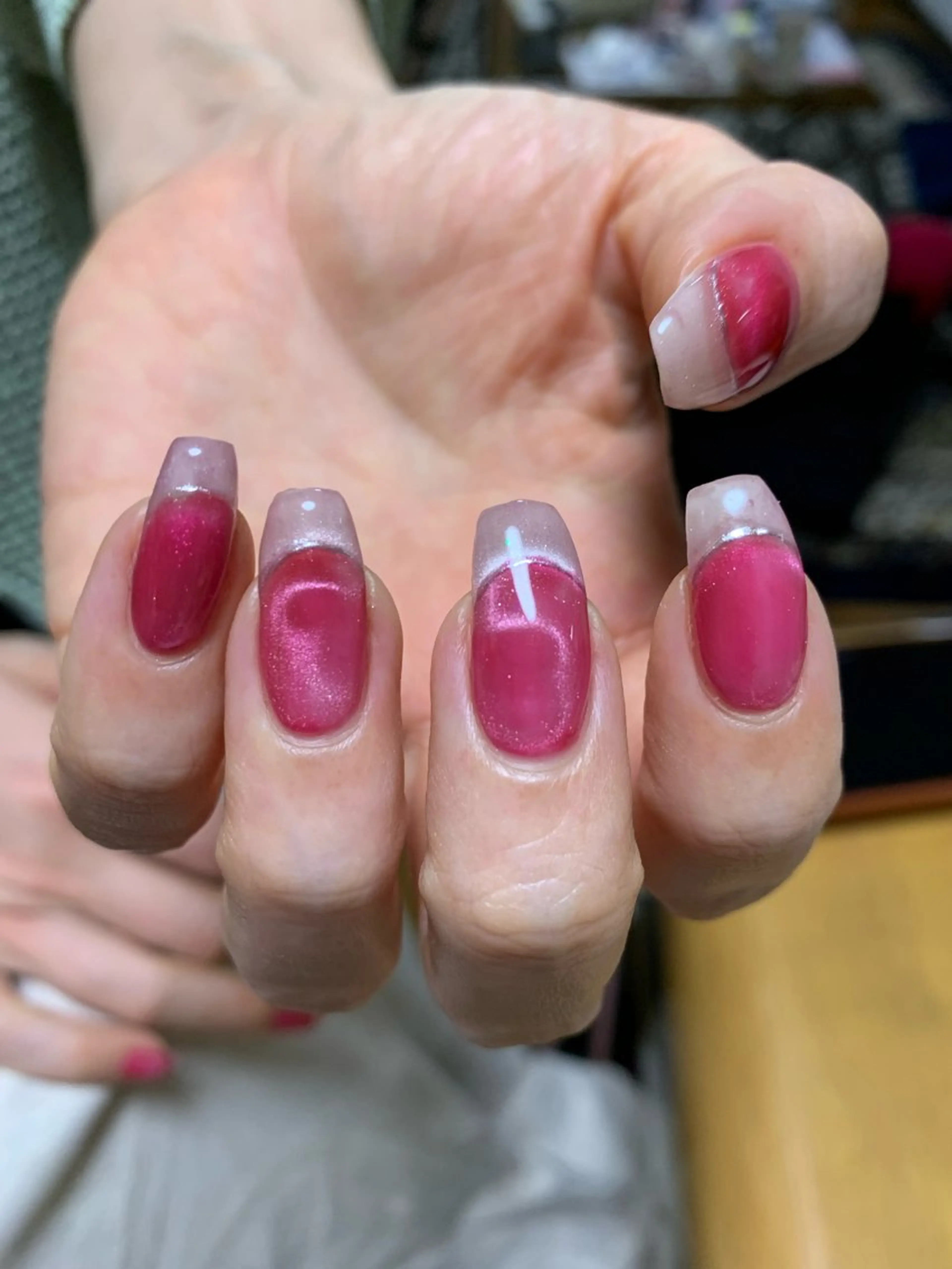 ネイル フレンチネイル ハート マグネットネイル マグネットフレンチ 磯谷 恭子のネイルデザイン