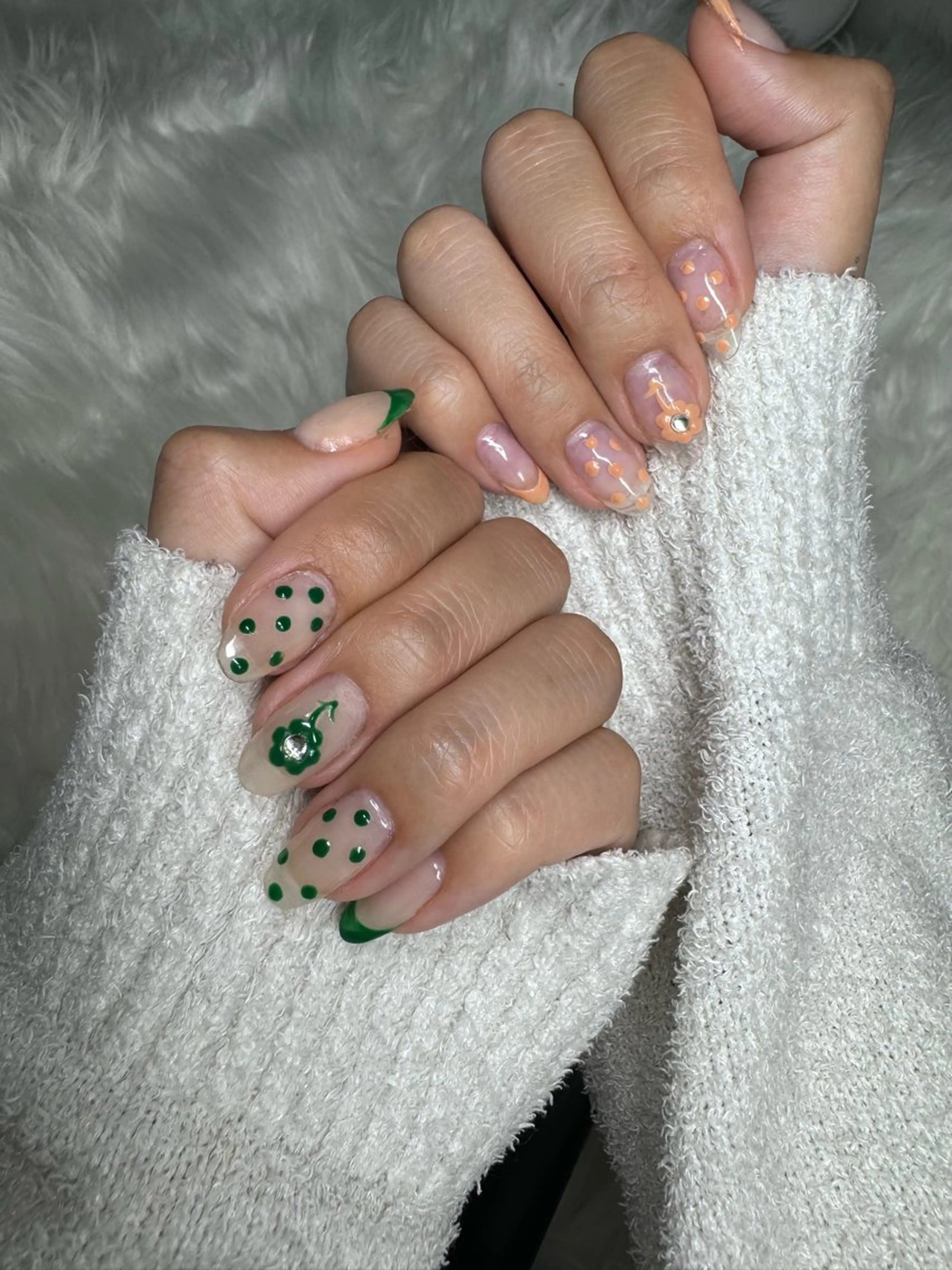 ネイル on nail 尾張旭三郷店のネイルデザイン