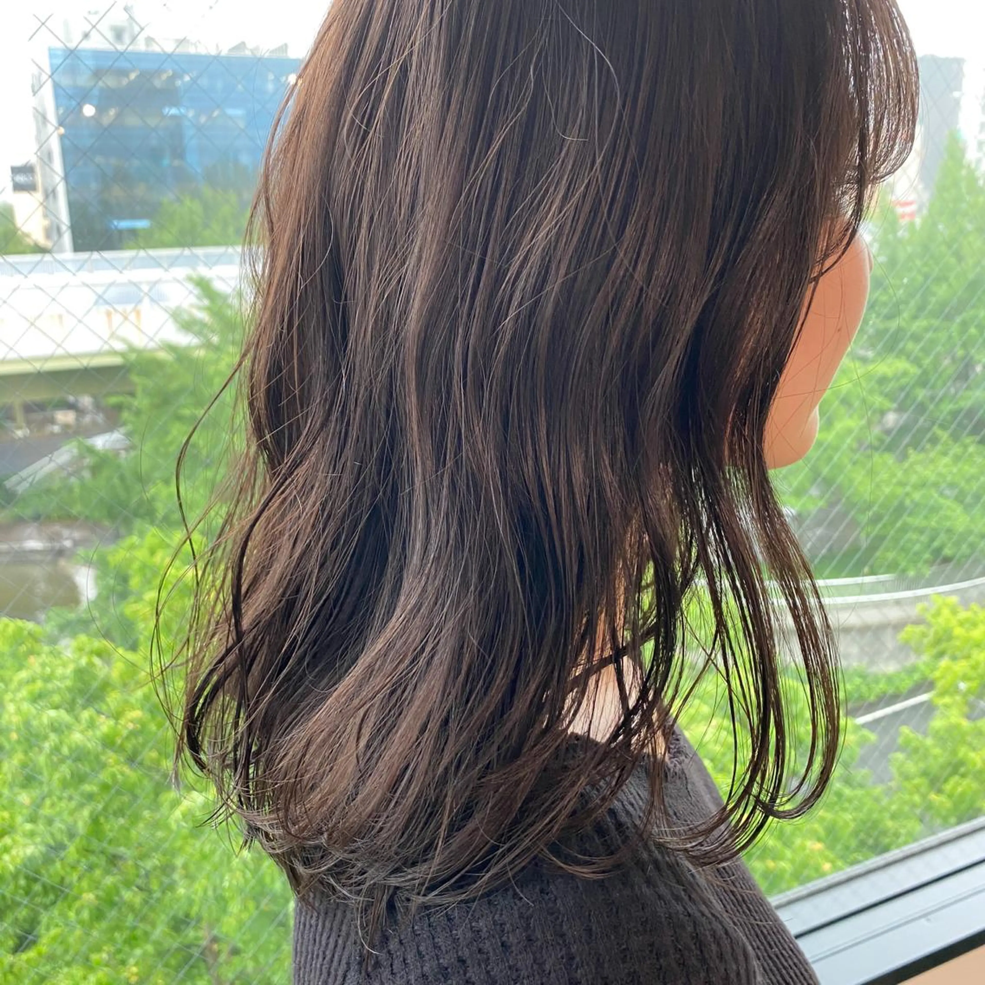 ミディアム カラー アッシュ ラベンダーカラー ラベンダーアッシュ ヘアカラー トリートメント 🌼透明感艶カラー オリーブ🌼河村咲のヘアスタイル