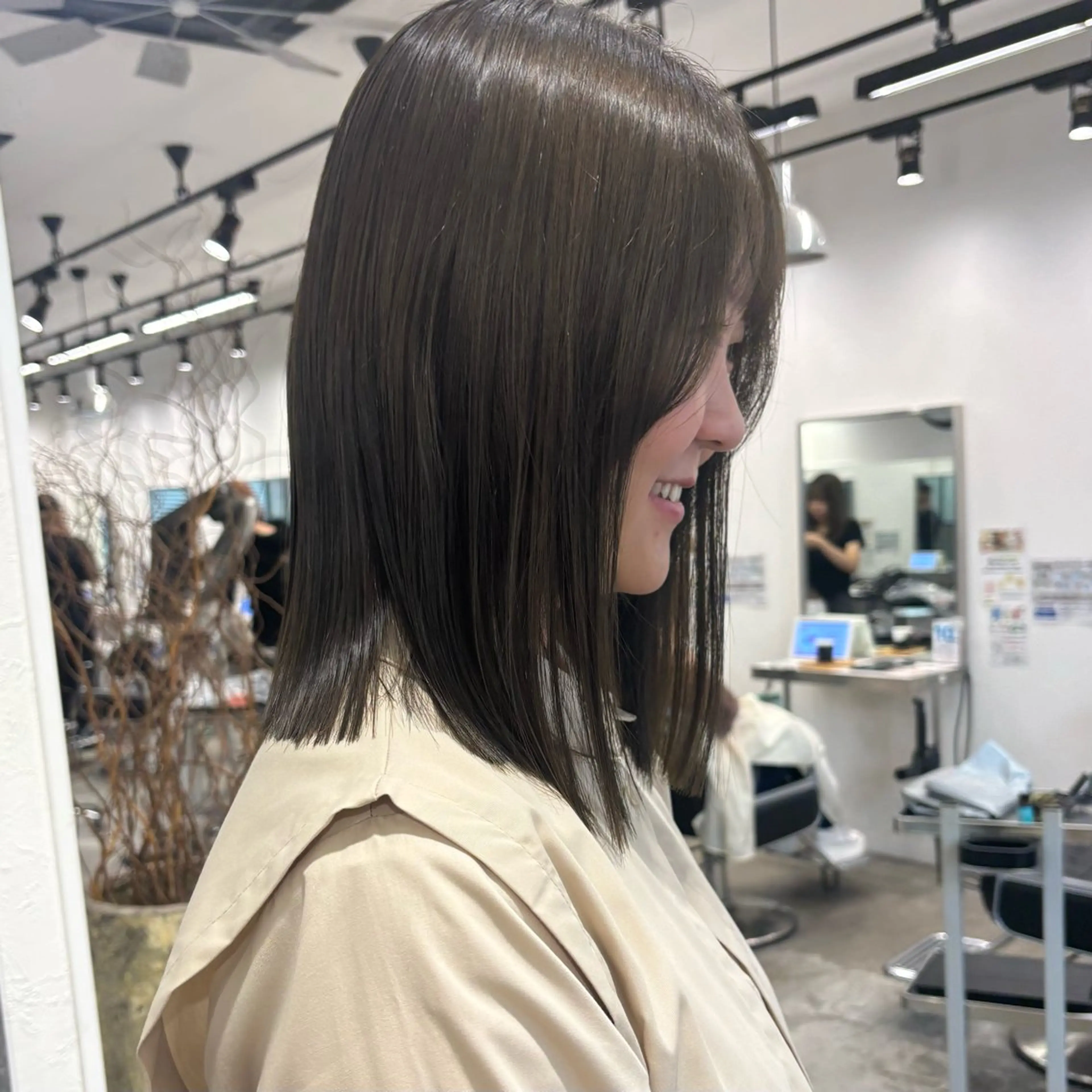 ミディアム カラー カット ヘアカラー トリートメント 髪質改善/縮毛矯正/ 暖色カラー🎀🪞のヘアスタイル