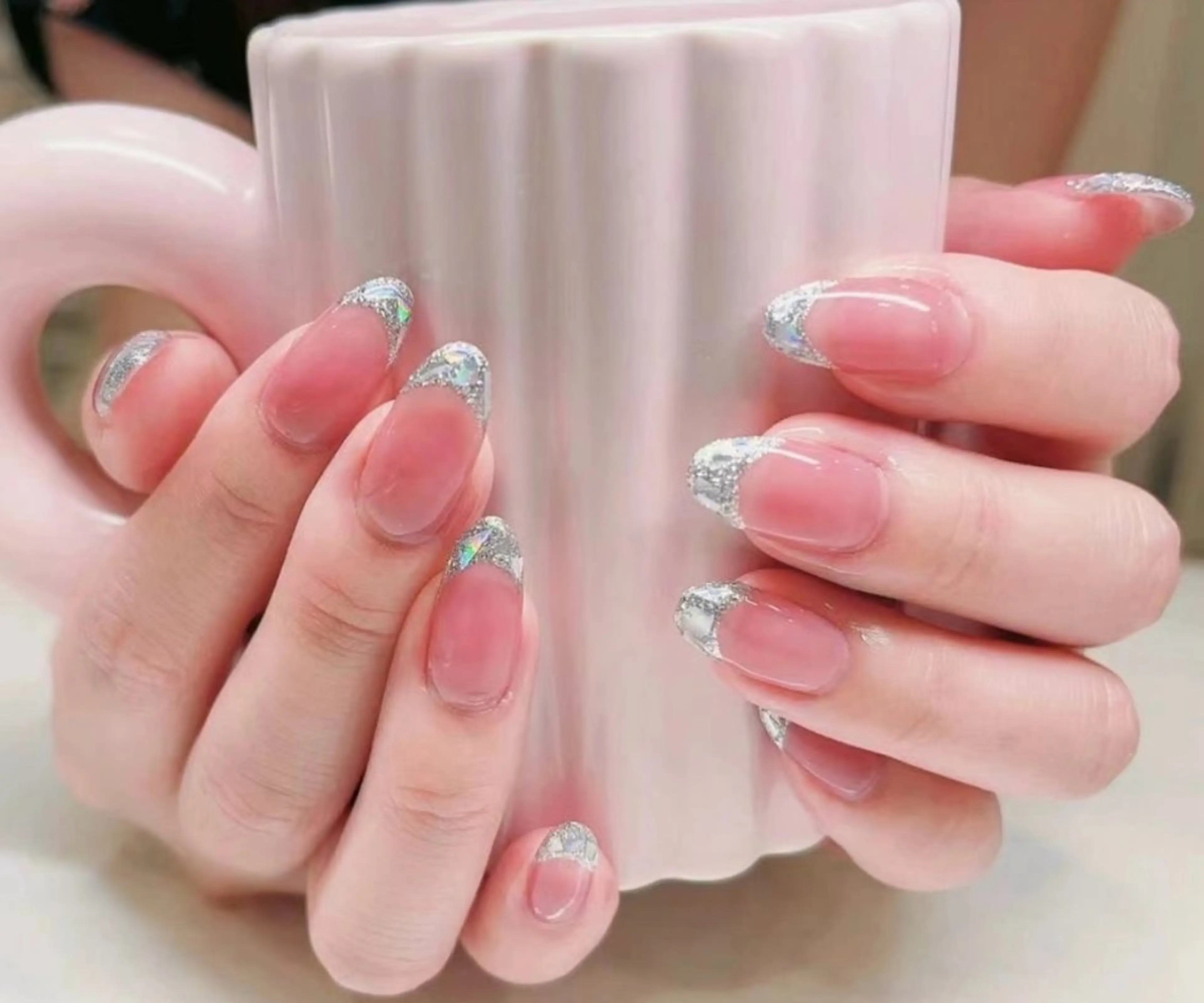 ネイル アートネイル べっ甲ネイル チークネイル 長さ出し フラッシュネイル ハンドネイル ハンドケア For you. Nail Salonのネイルデザイン