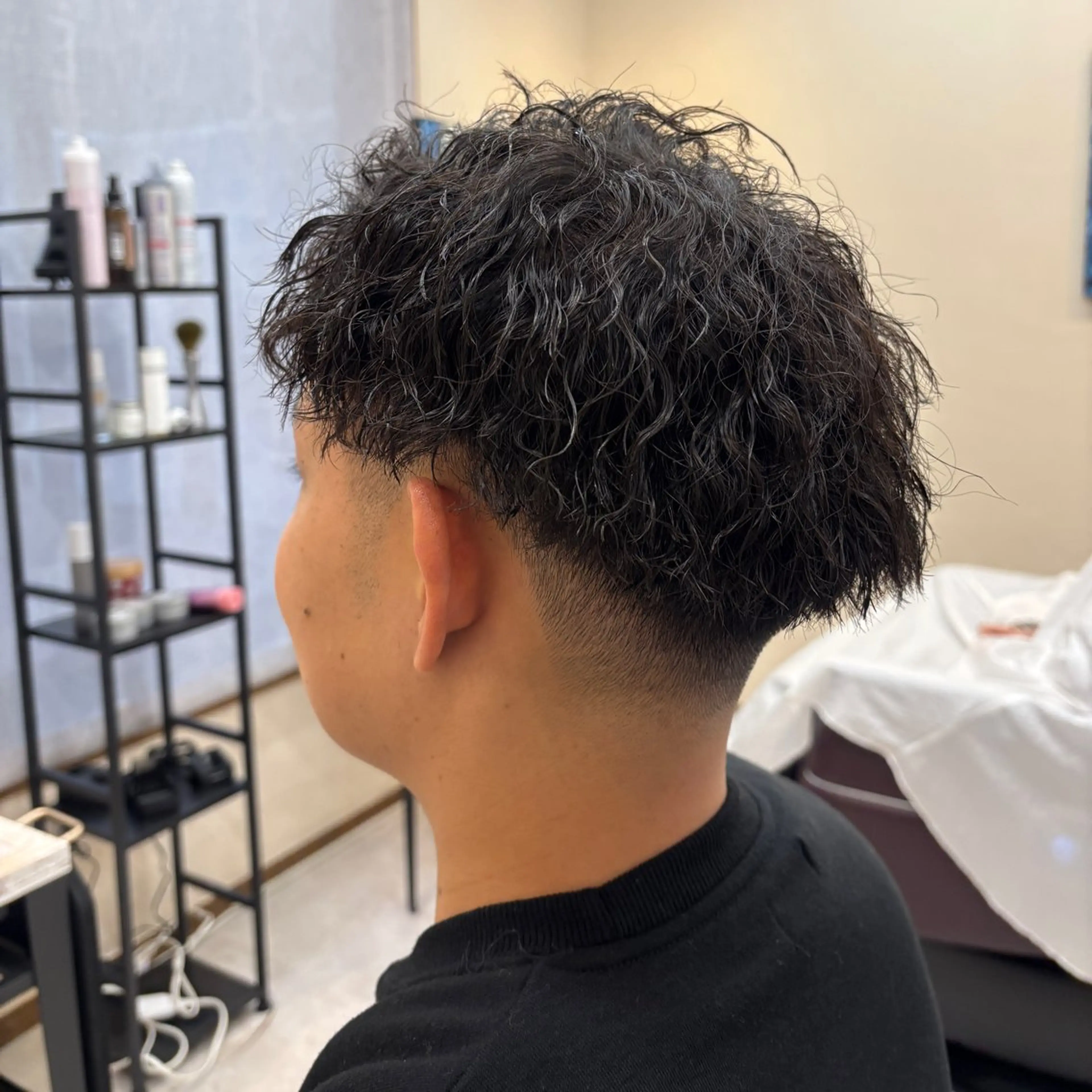 ショート パーマ メンズ メンズパーマ スパイラルパーマ ユウリ YURIのヘアスタイル