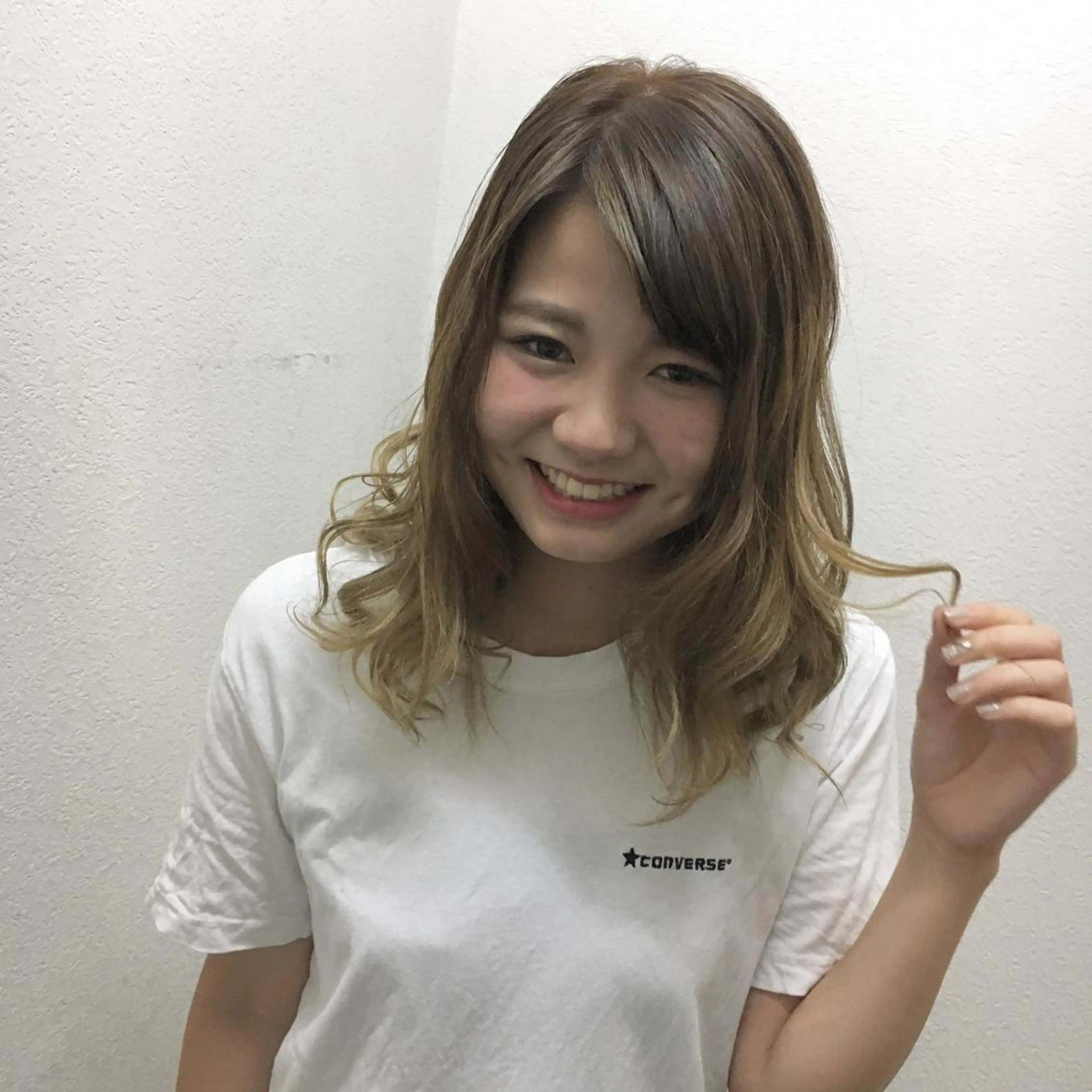 ミディアム カラー ブリーチ ハイライトカラー ハイライト ヘアカラー JIL BLAN 京都のヘアスタイル