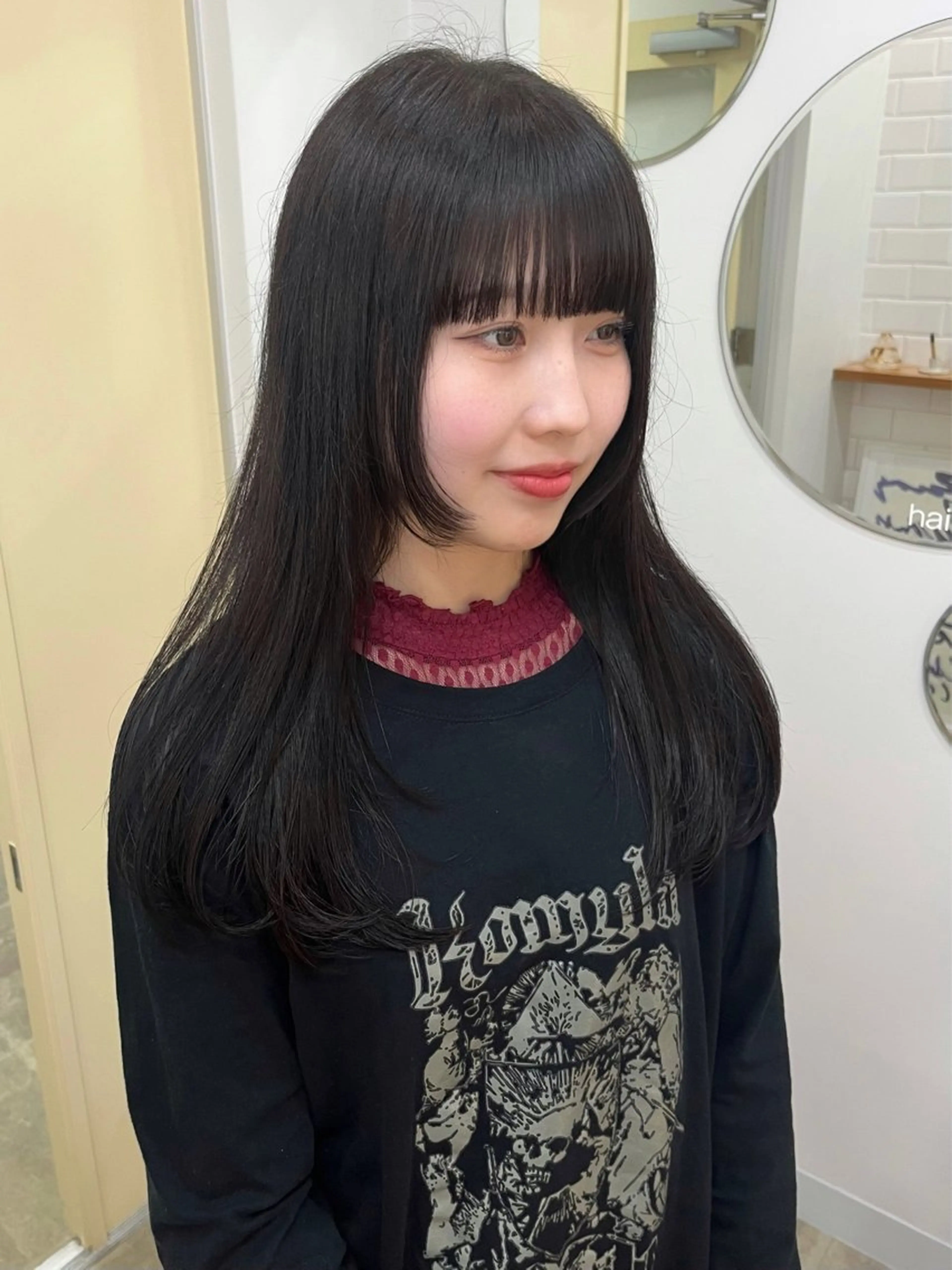 ロング レイヤーカット 都築 初果のヘアスタイル