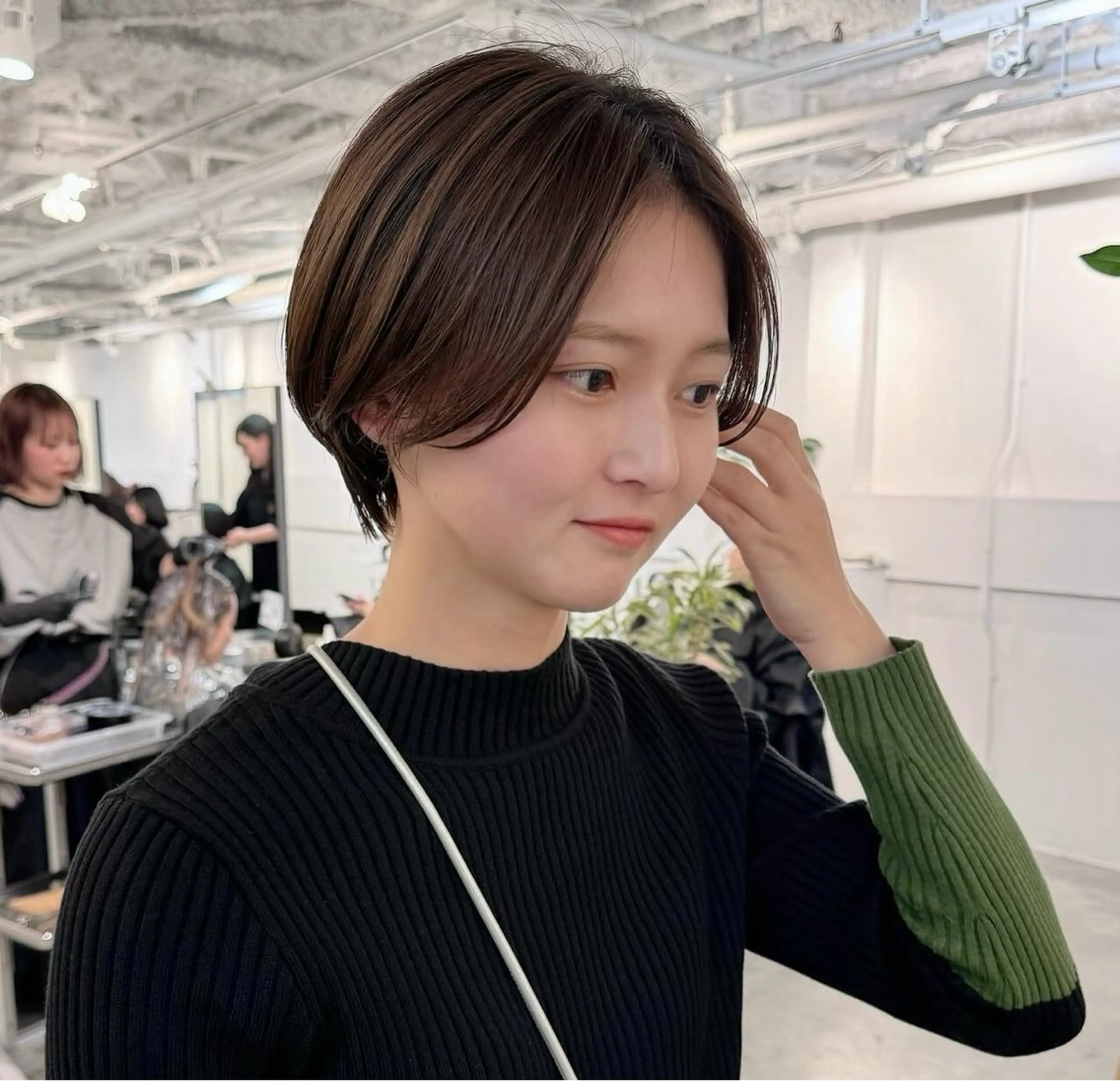 ショート 丸みショート ショートヘア カット ヘアカラー トリートメント foto所属・𝐁𝐋𝐔𝐄𝐓 /代表 / 荒井史行のヘアスタイル