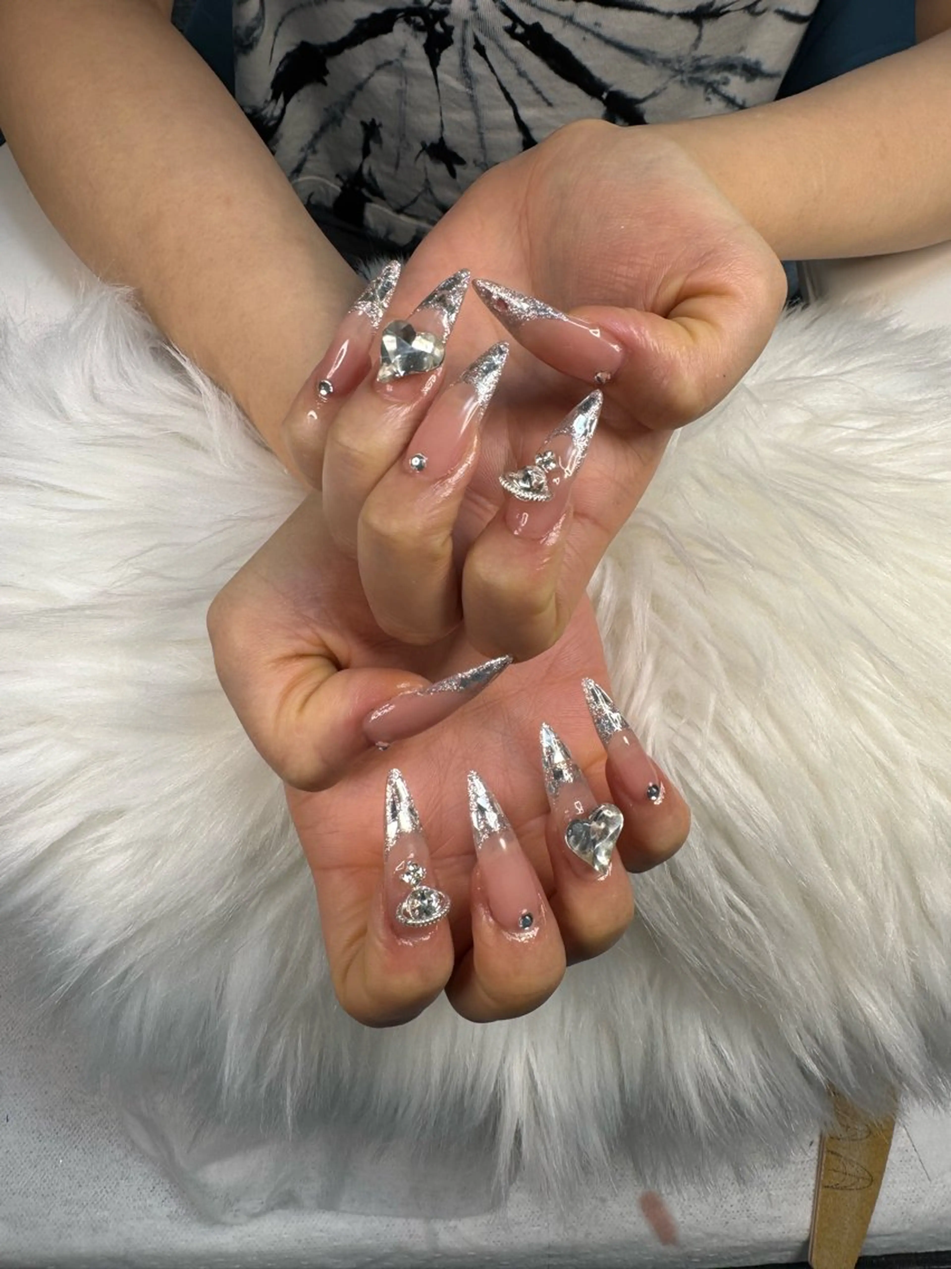 ネイル アートネイル オーロラネイル チークネイル 長さ出し フットネイル ハンドネイル happy nail所属・Happy Nailのネイルデザイン