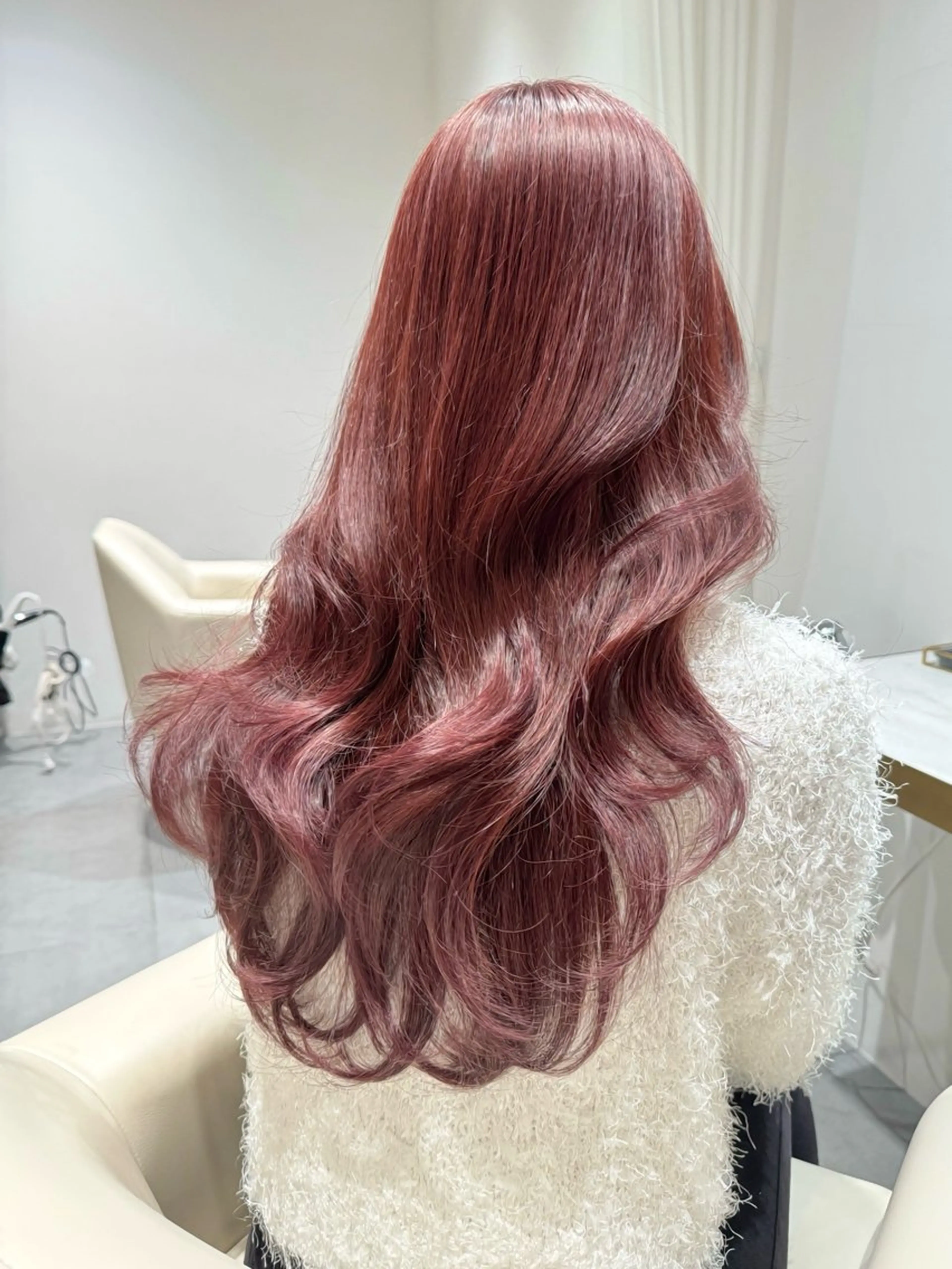 セミロング カラー ヘアカラー トリートメント ヘッドスパ ヘアセット 韓国ヘア/レイヤー/ 巻き髪/りょーとのヘアスタイル