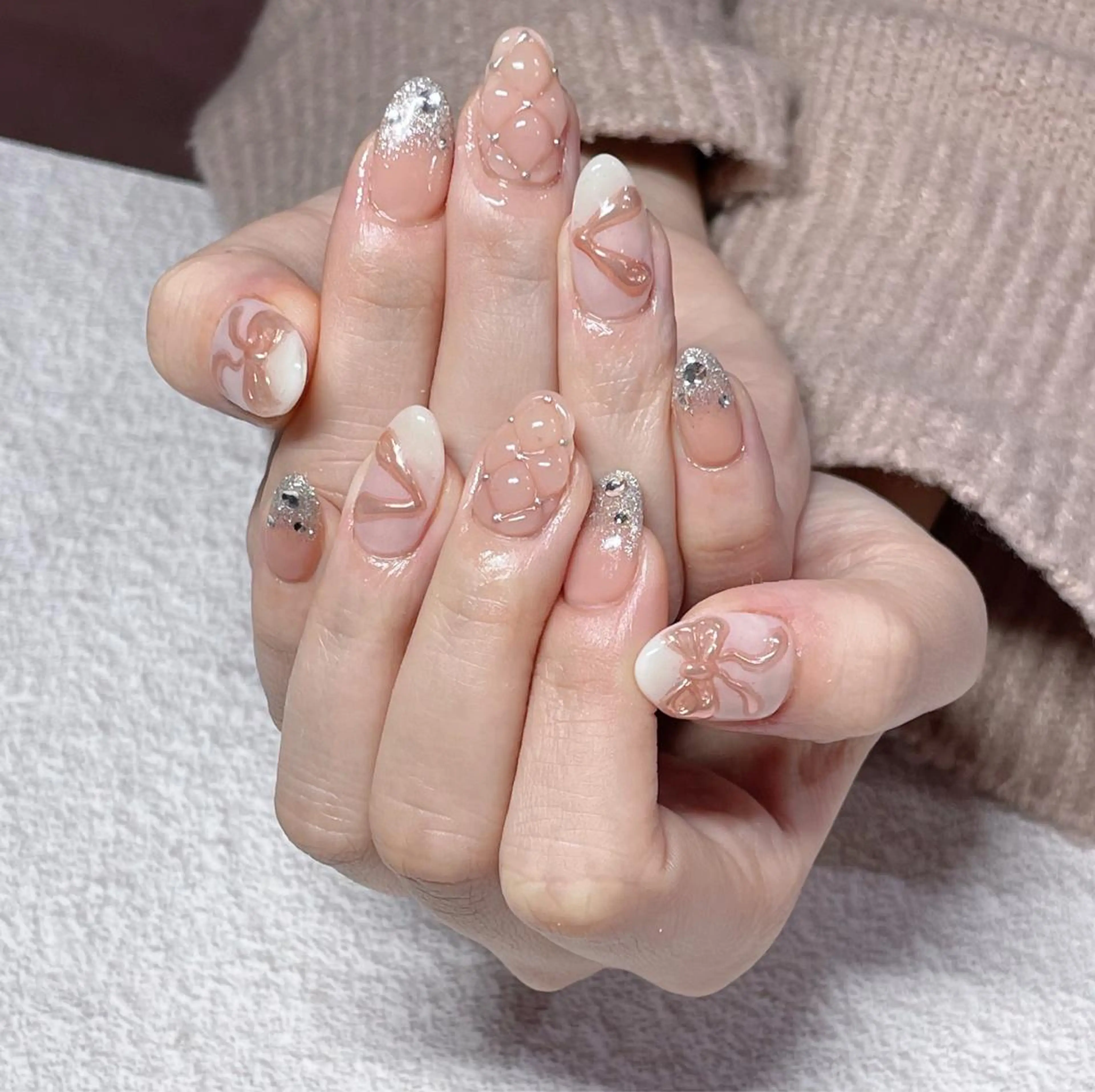 ネイル オーロラネイル 長さ出し ジェルネイル 韓国ネイル ミラーネイル 🍑Yun nail 店長🍑のネイルデザイン